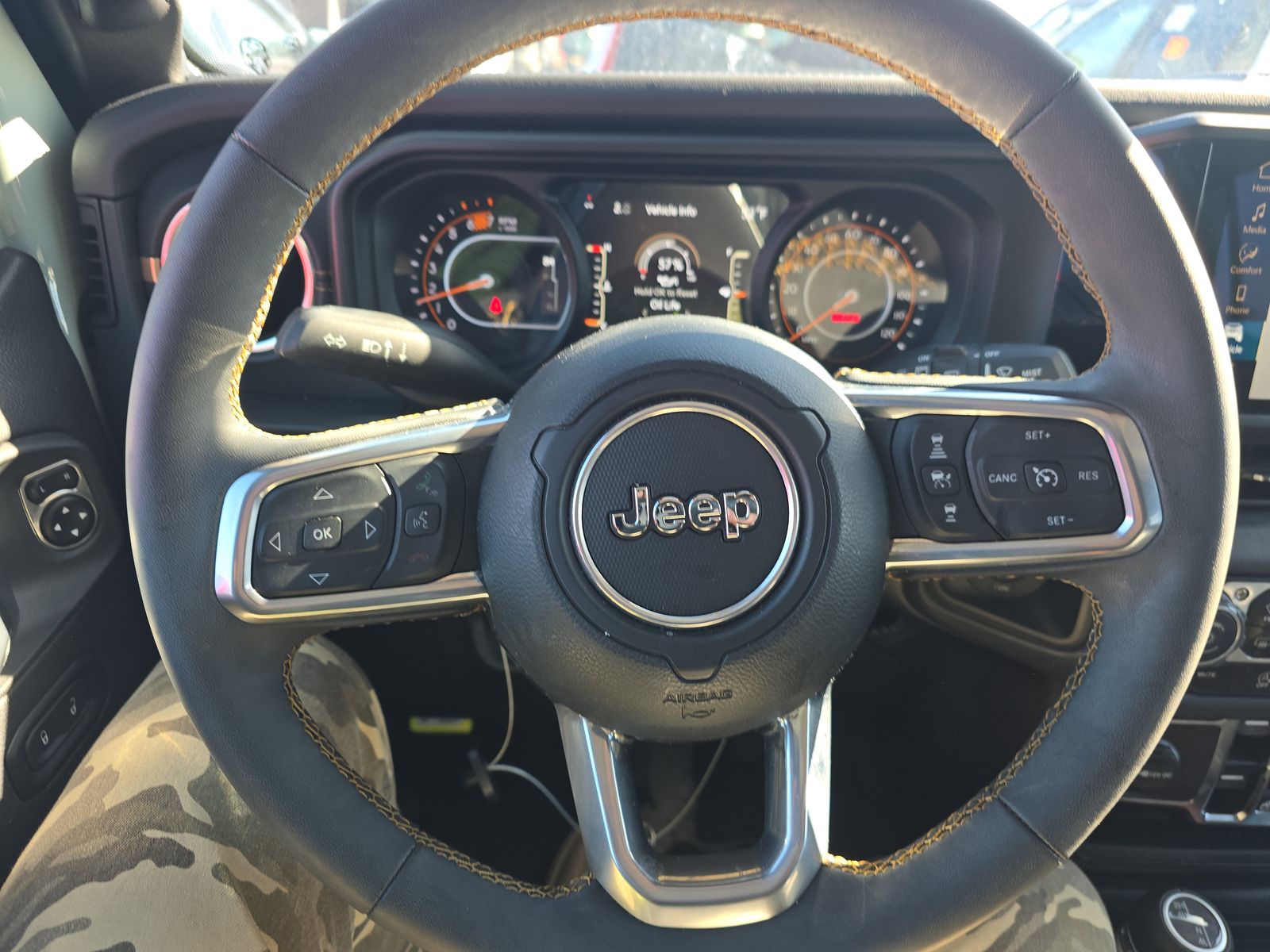 2024 Jeep Wrangler Sahara AWD