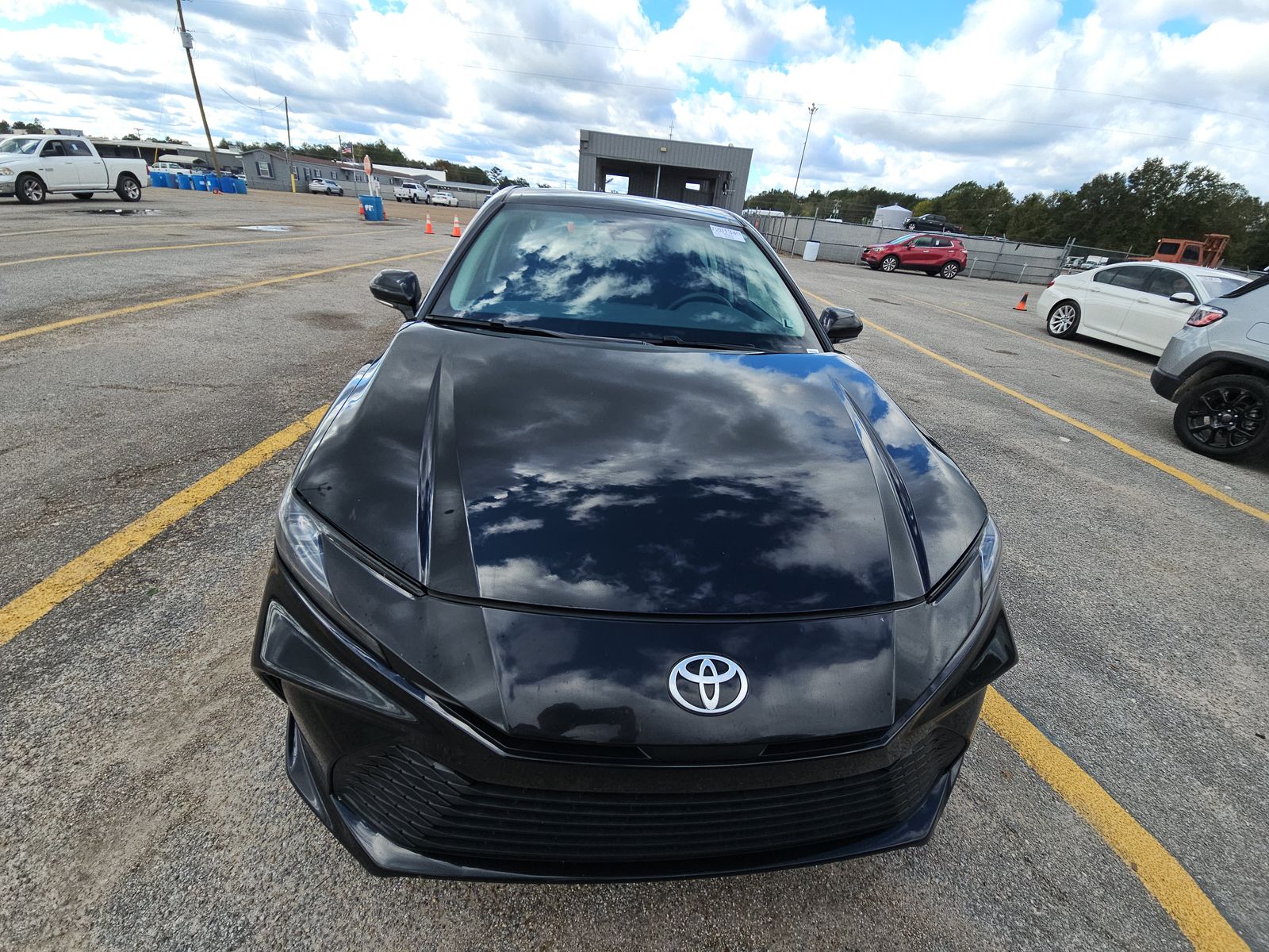 2025 Toyota Camry LE FWD