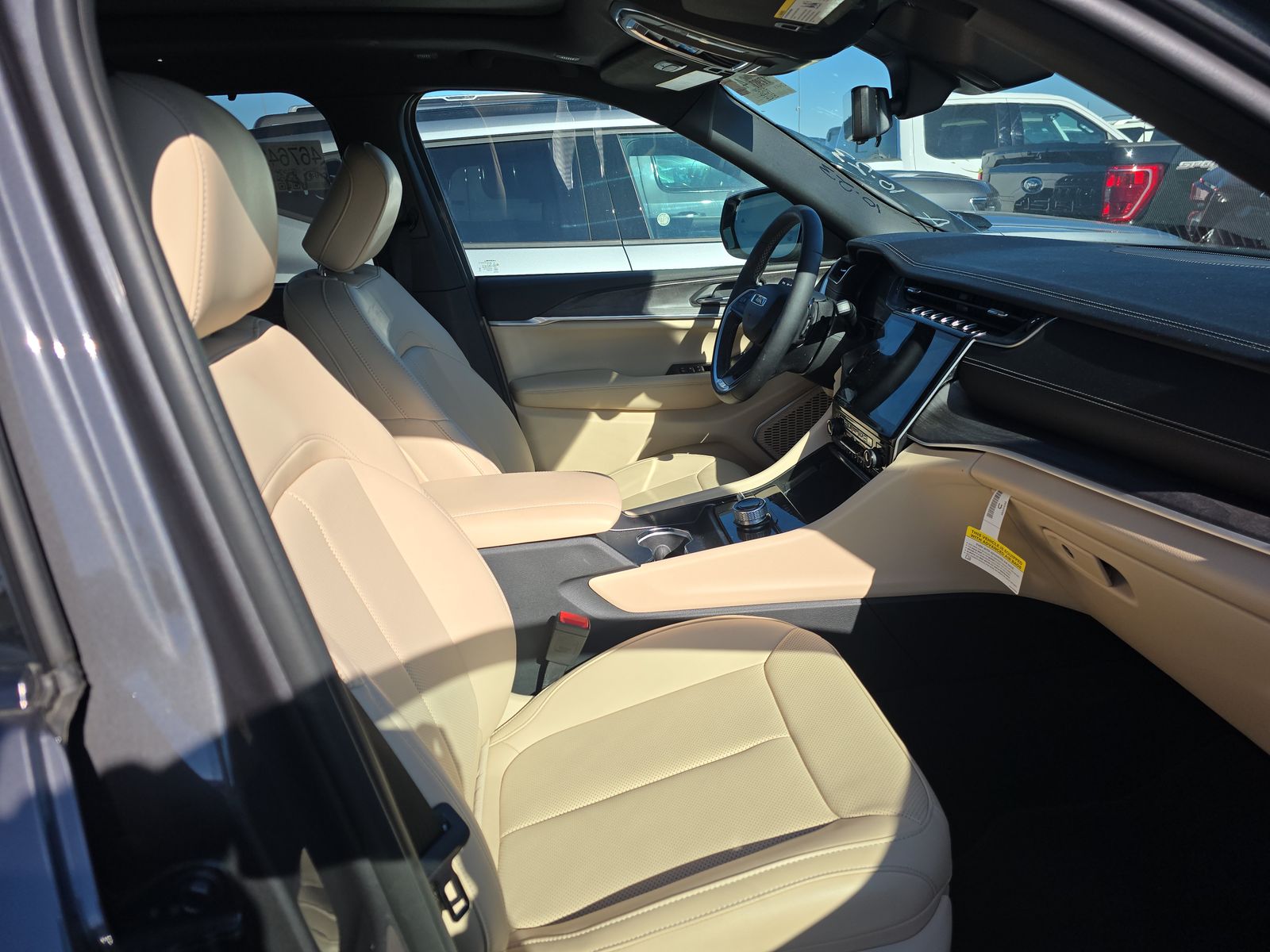 2025 Jeep Grand Cherokee Limited AWD