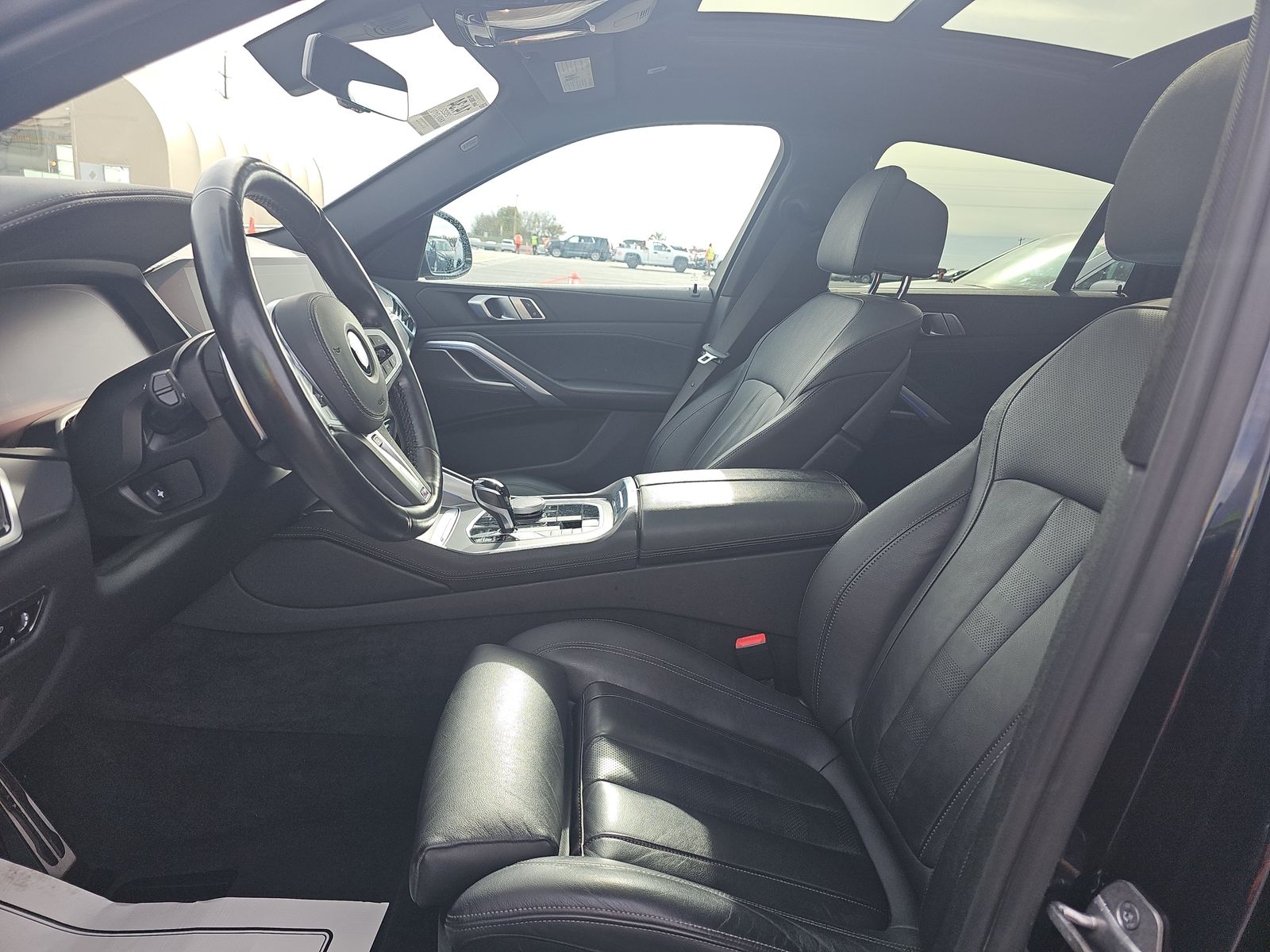 2022 BMW X6 xDrive40i AWD