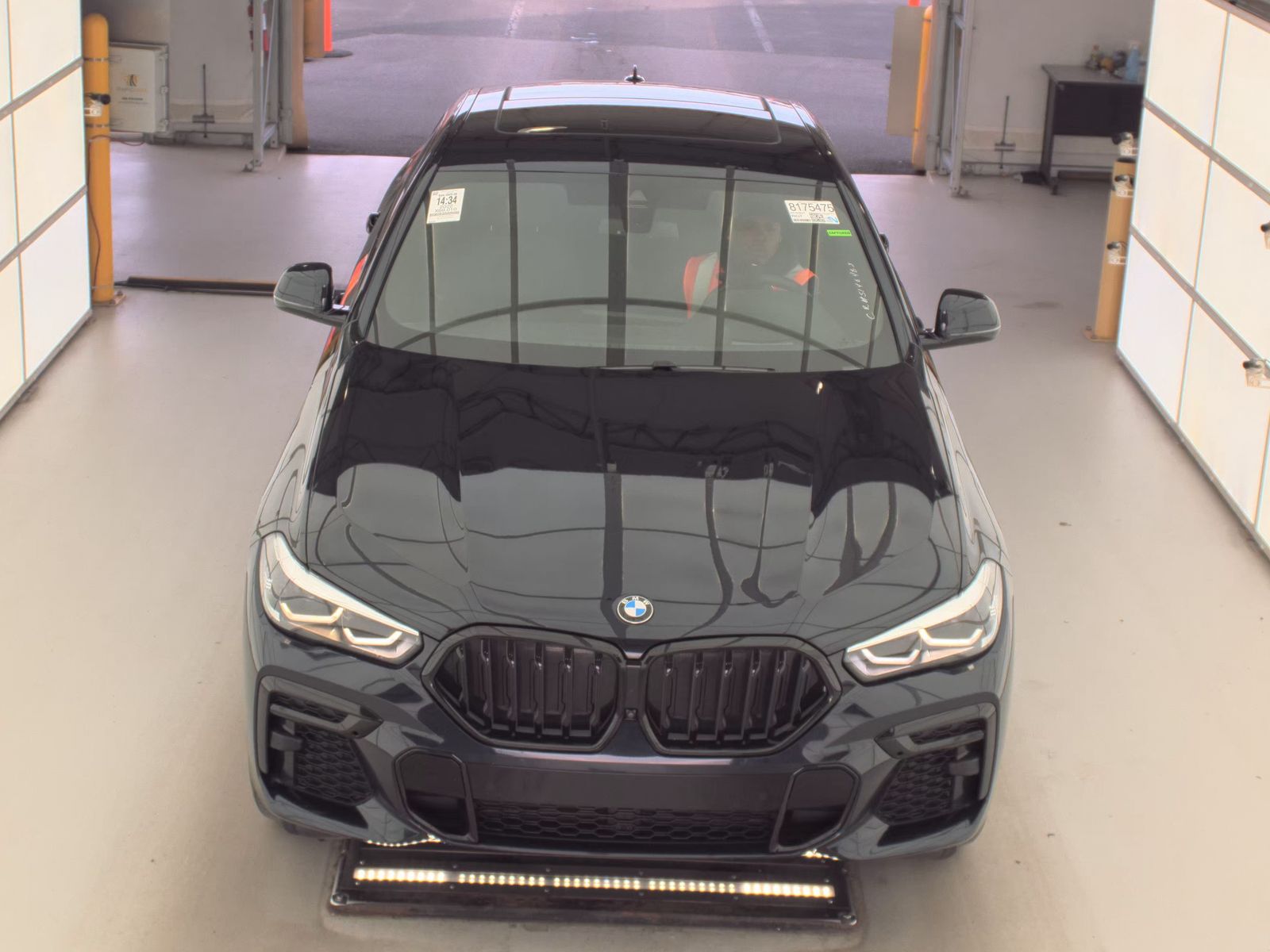 2022 BMW X6 xDrive40i AWD