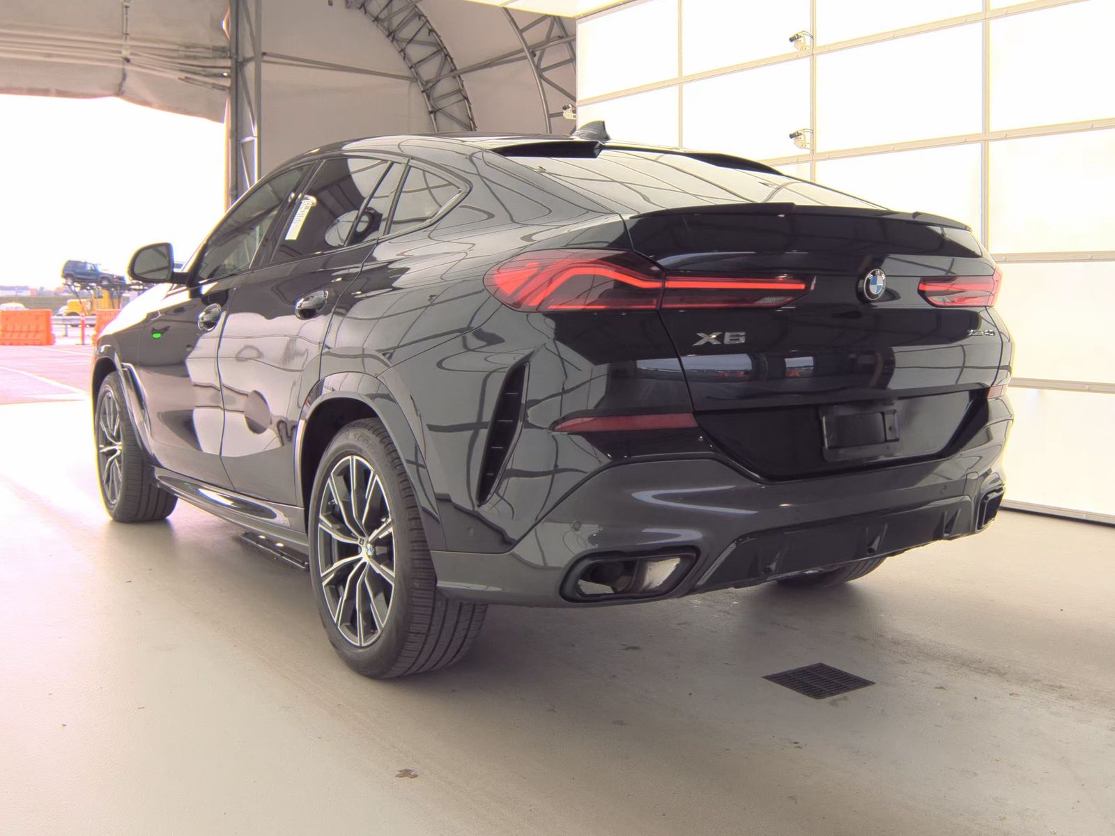 2022 BMW X6 xDrive40i AWD