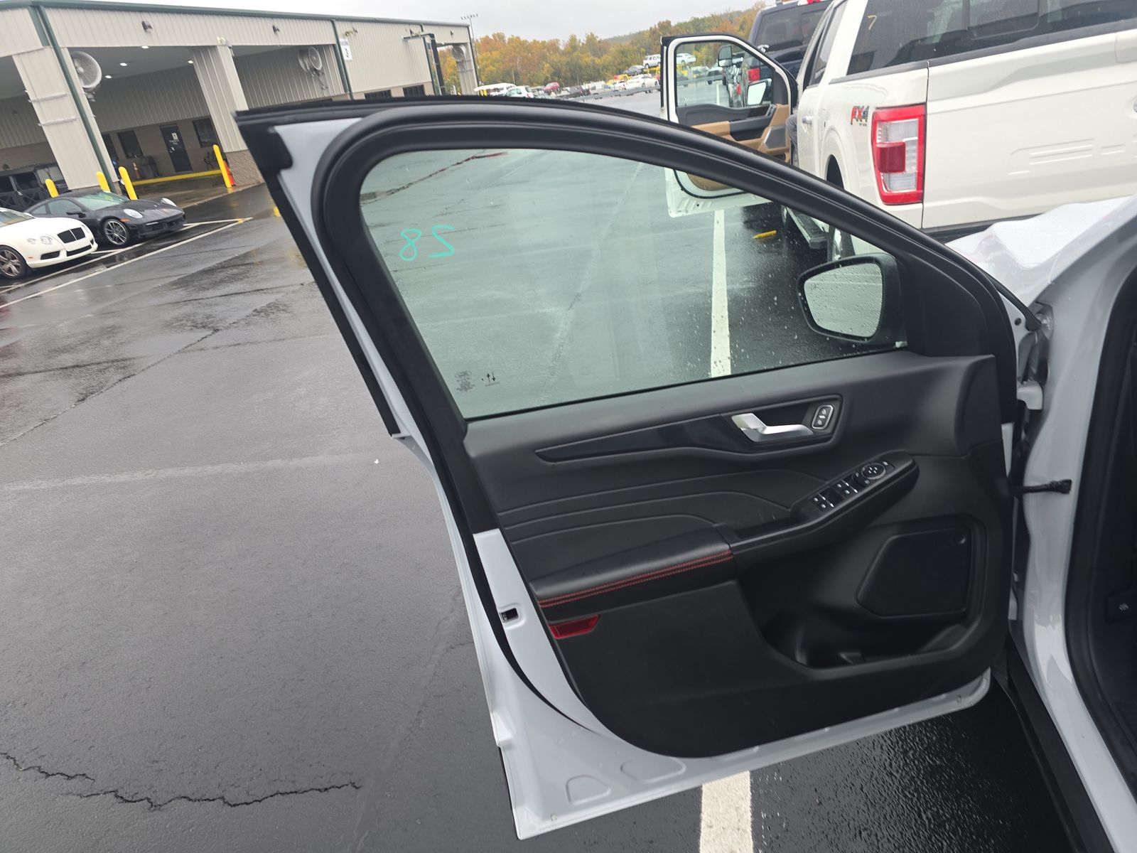 2025 Ford Escape Hybrid ST-Line FWD