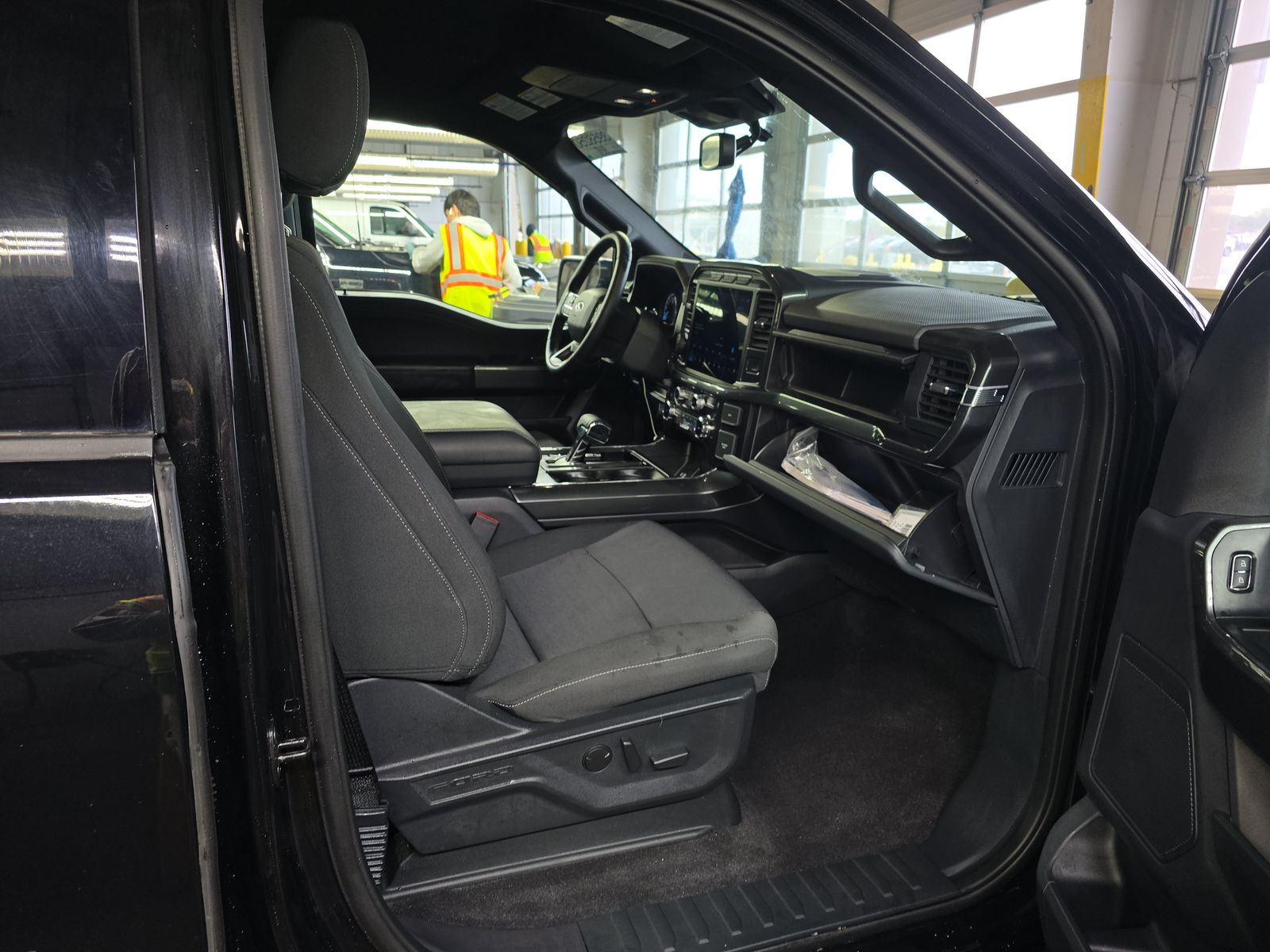 2023 Ford F-150 Hybrid XLT AWD