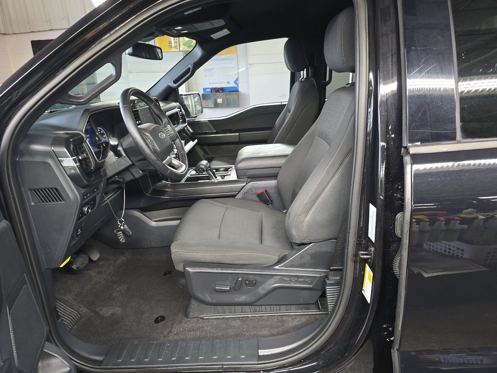 2023 Ford F-150 Hybrid XLT AWD