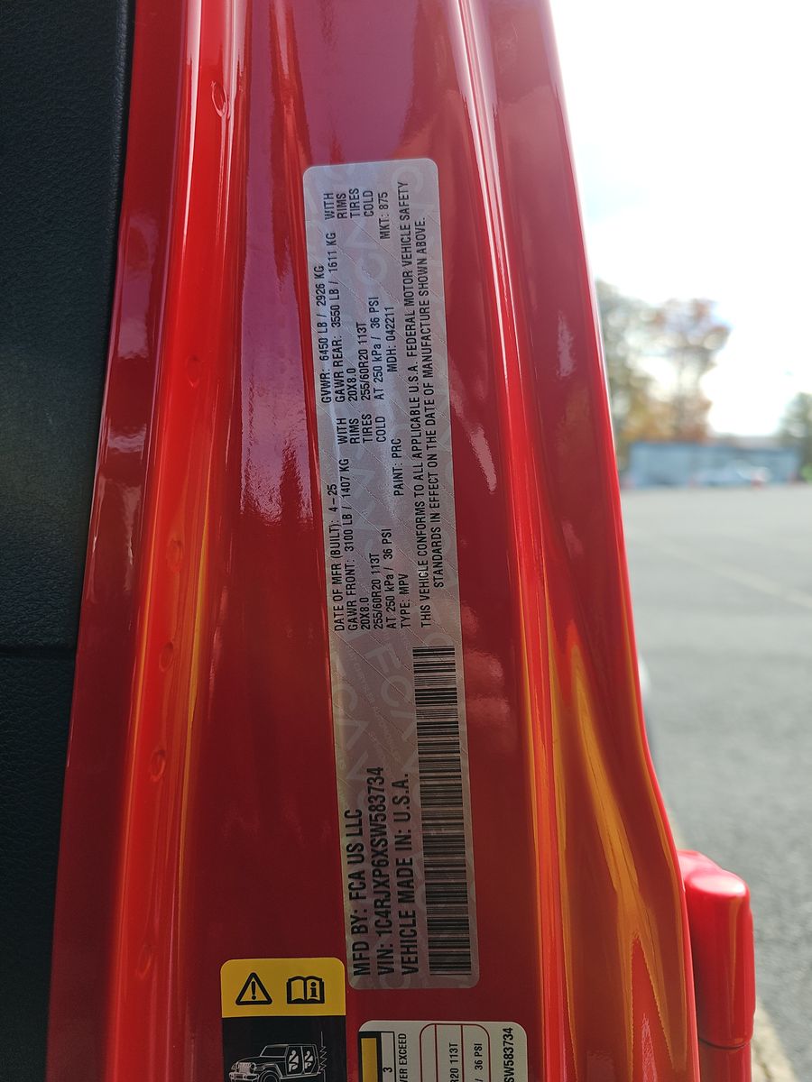 2025 Jeep Wrangler 4xe Sahara AWD