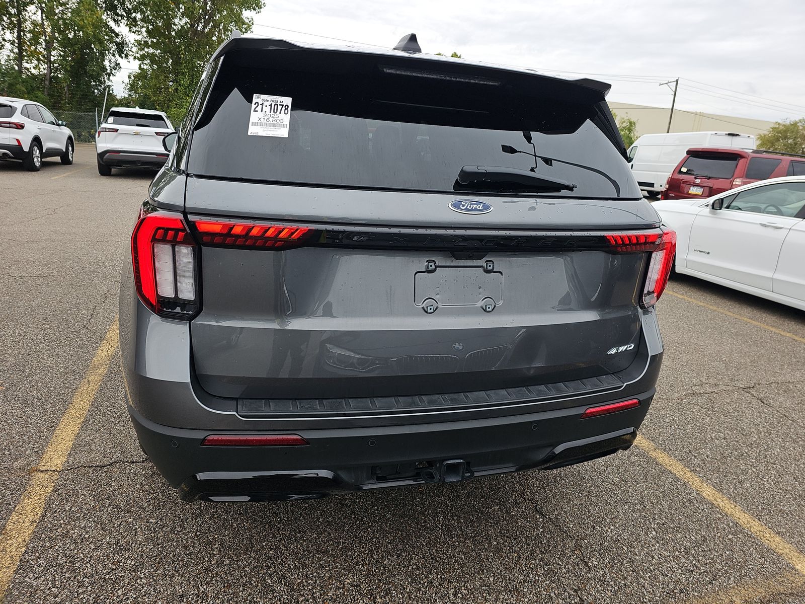 2025 Ford Explorer ST-Line AWD