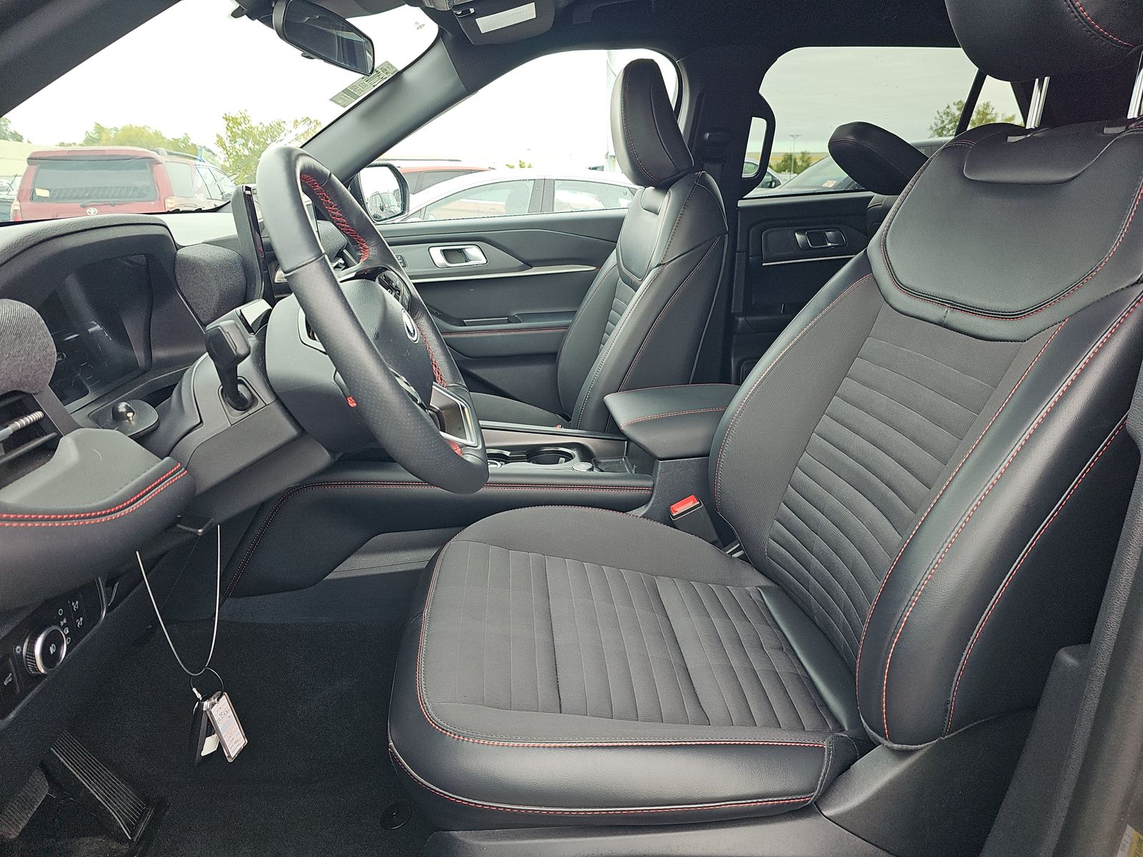 2025 Ford Explorer ST-Line AWD