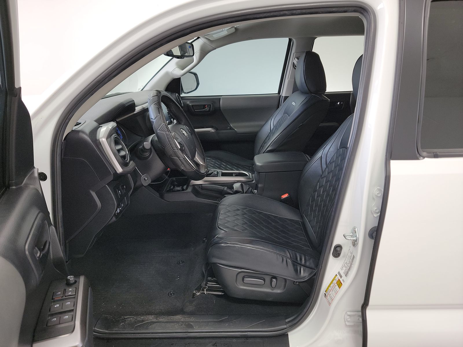 2022 Toyota Tacoma SR5 RWD