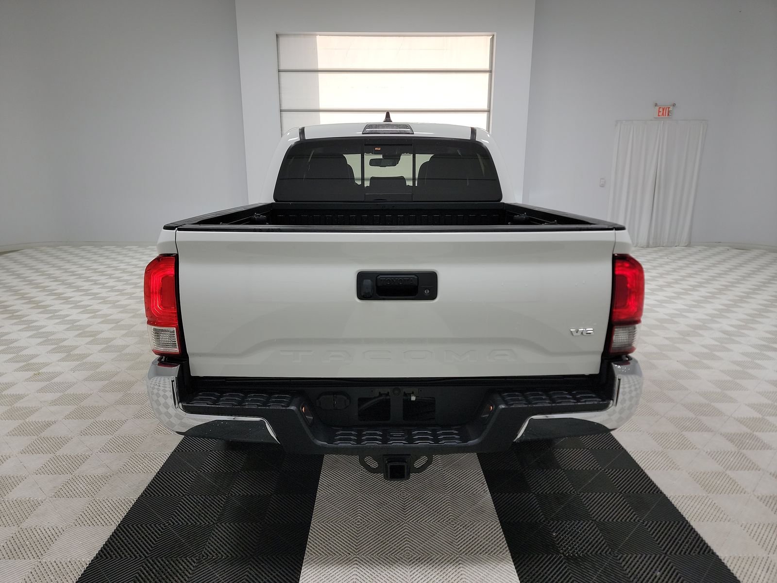 2022 Toyota Tacoma SR5 RWD