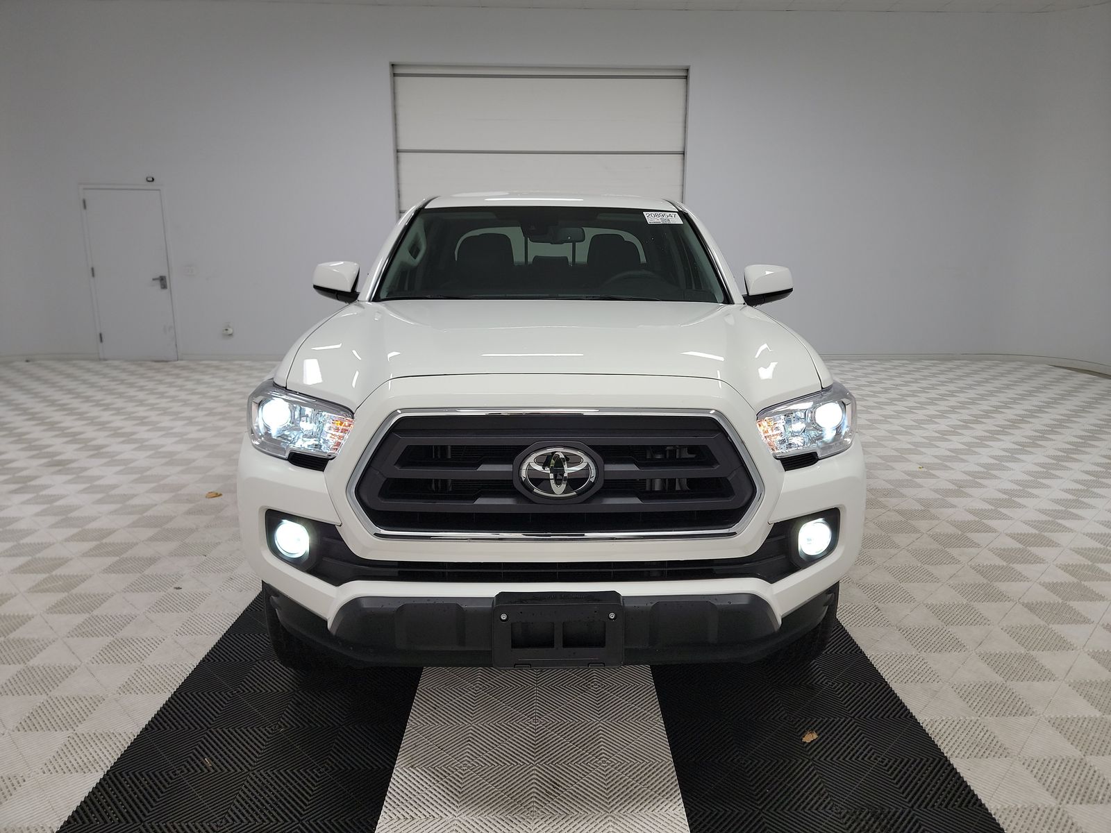 2022 Toyota Tacoma SR5 RWD