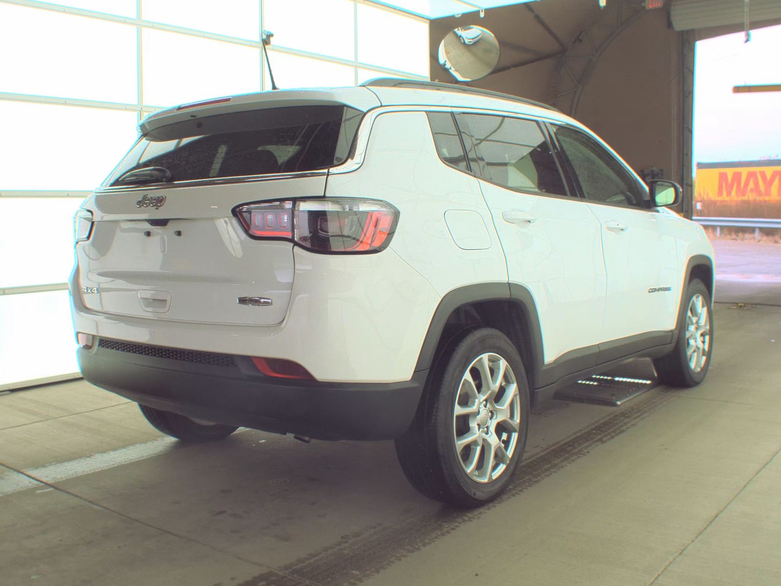 2022 Jeep Compass Latitude Lux AWD
