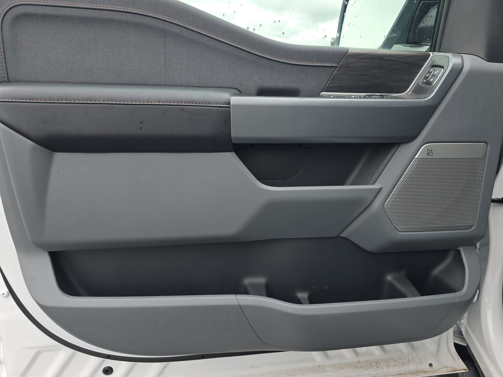 2024 Ford F-150 Lariat AWD