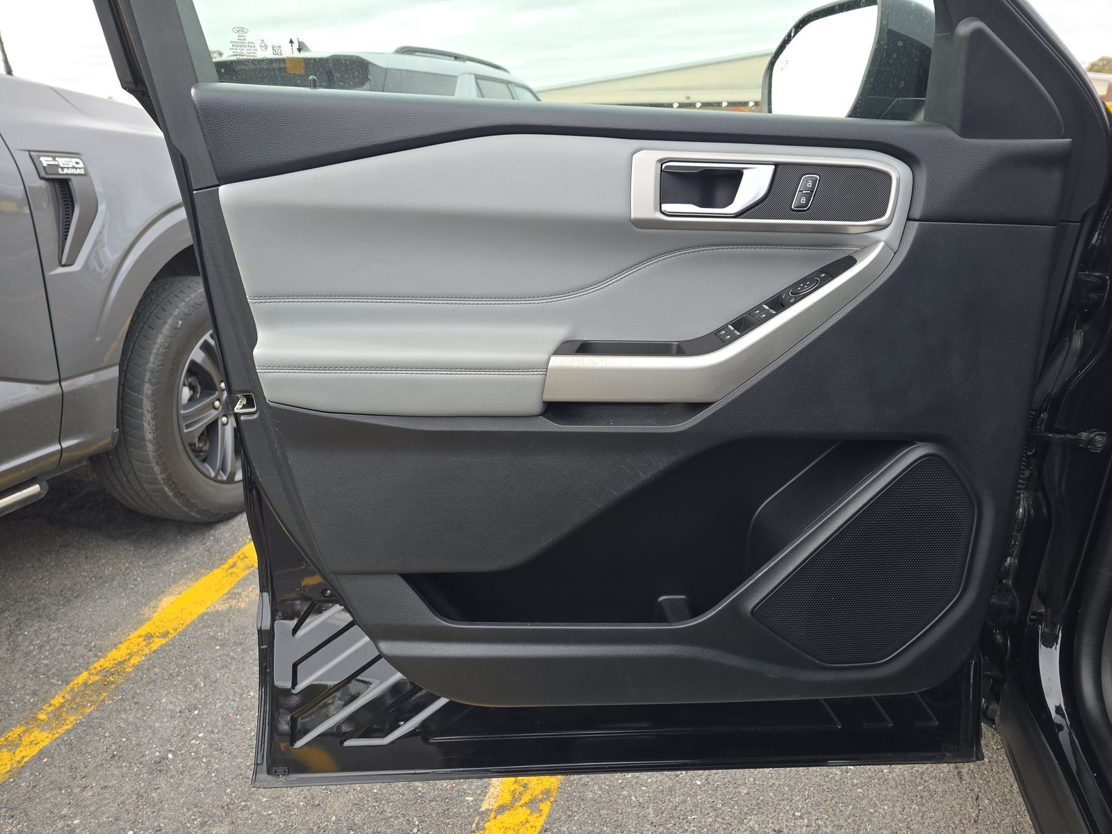 2022 Ford Explorer XLT AWD