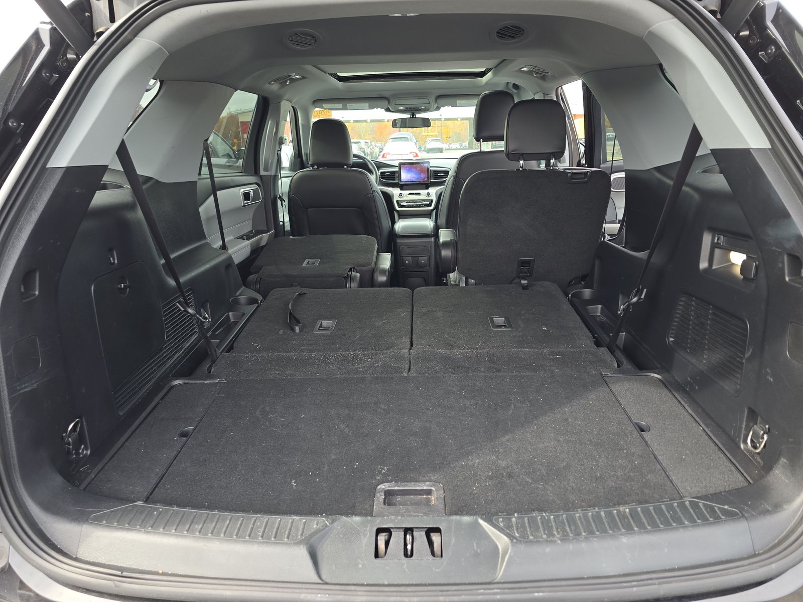 2022 Ford Explorer XLT AWD