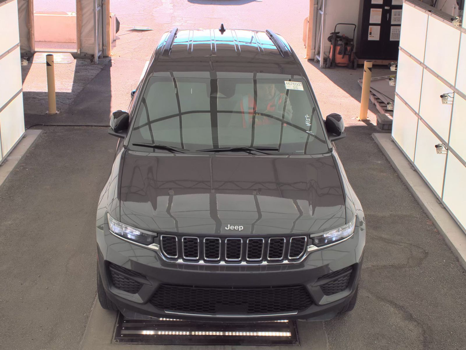 2024 Jeep Grand Cherokee Laredo AWD