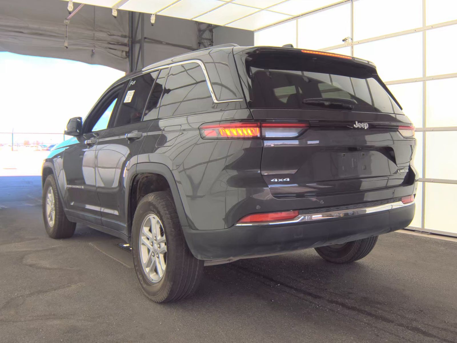 2024 Jeep Grand Cherokee Laredo AWD