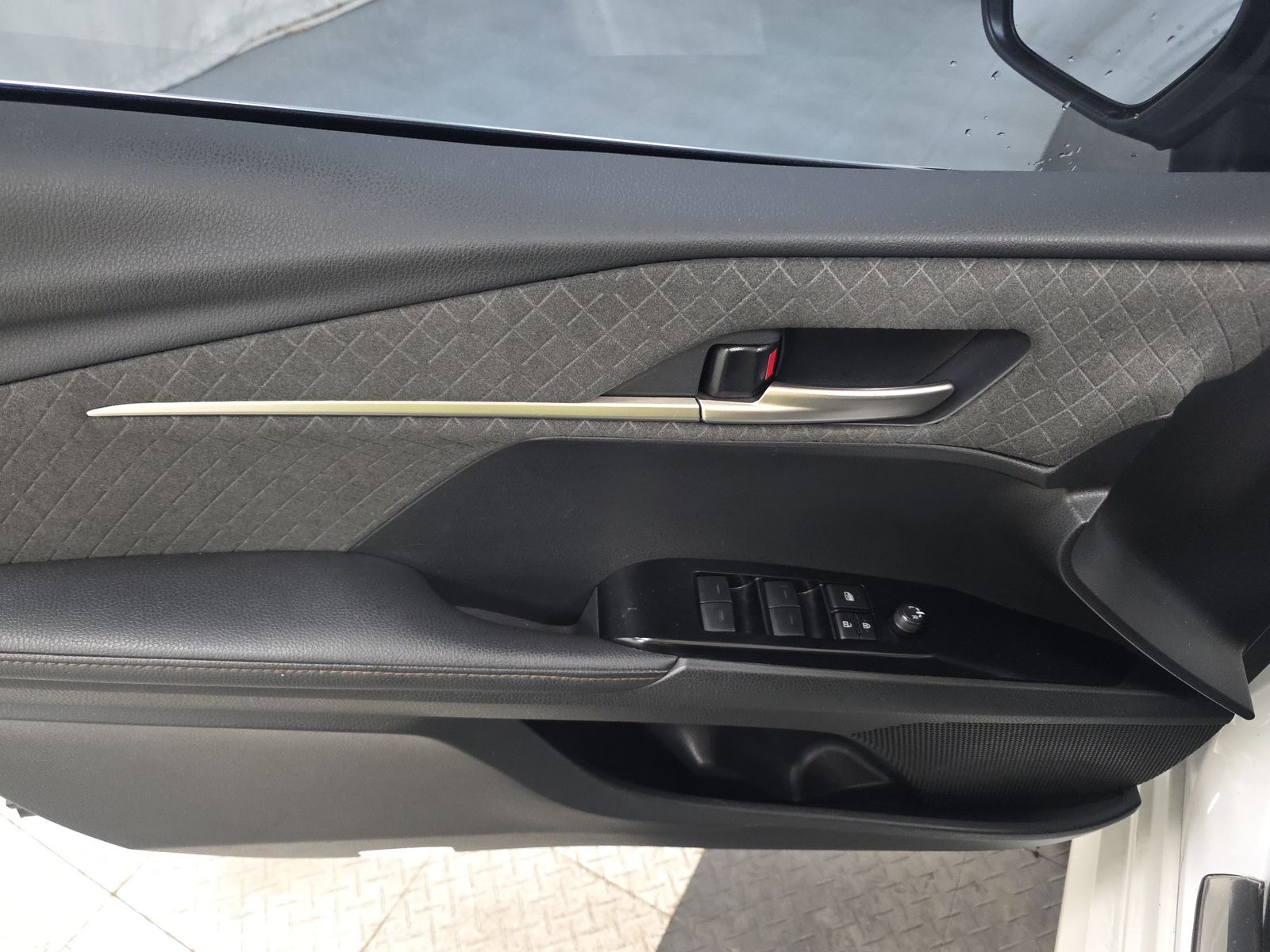 2025 Toyota Camry XLE FWD