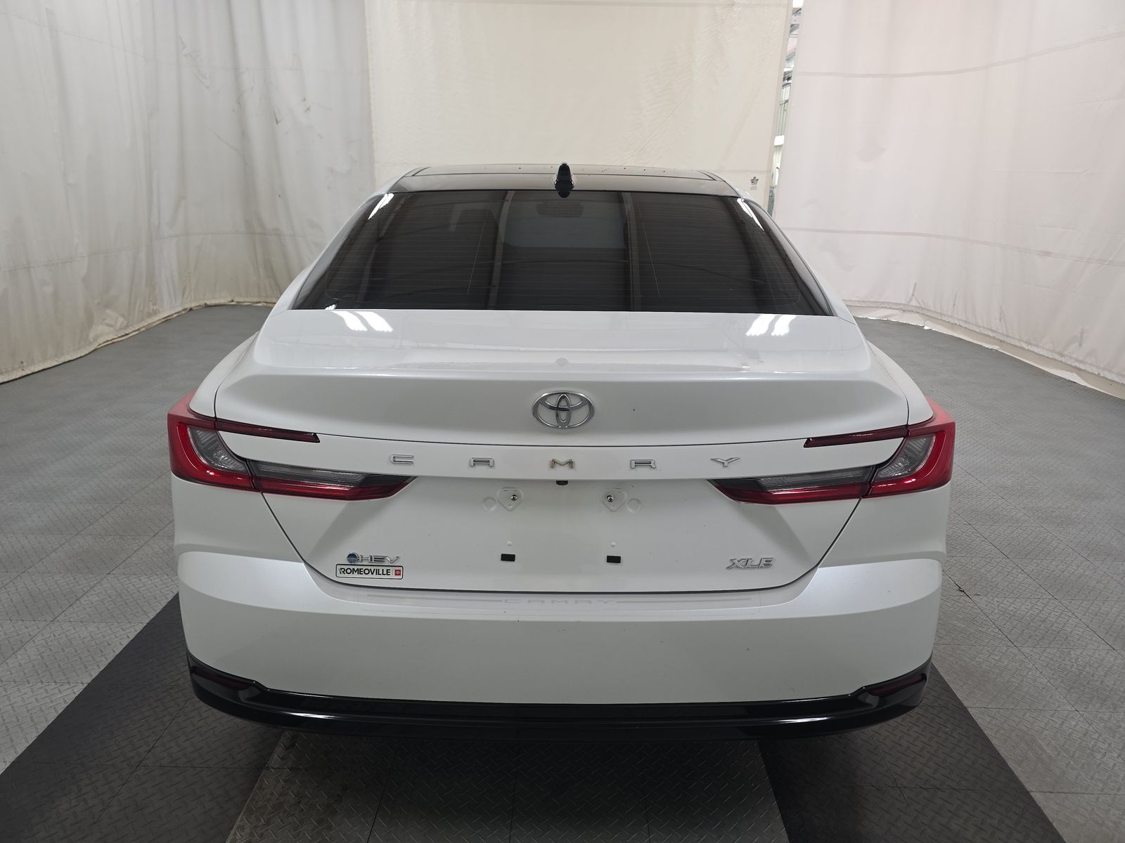2025 Toyota Camry XLE FWD