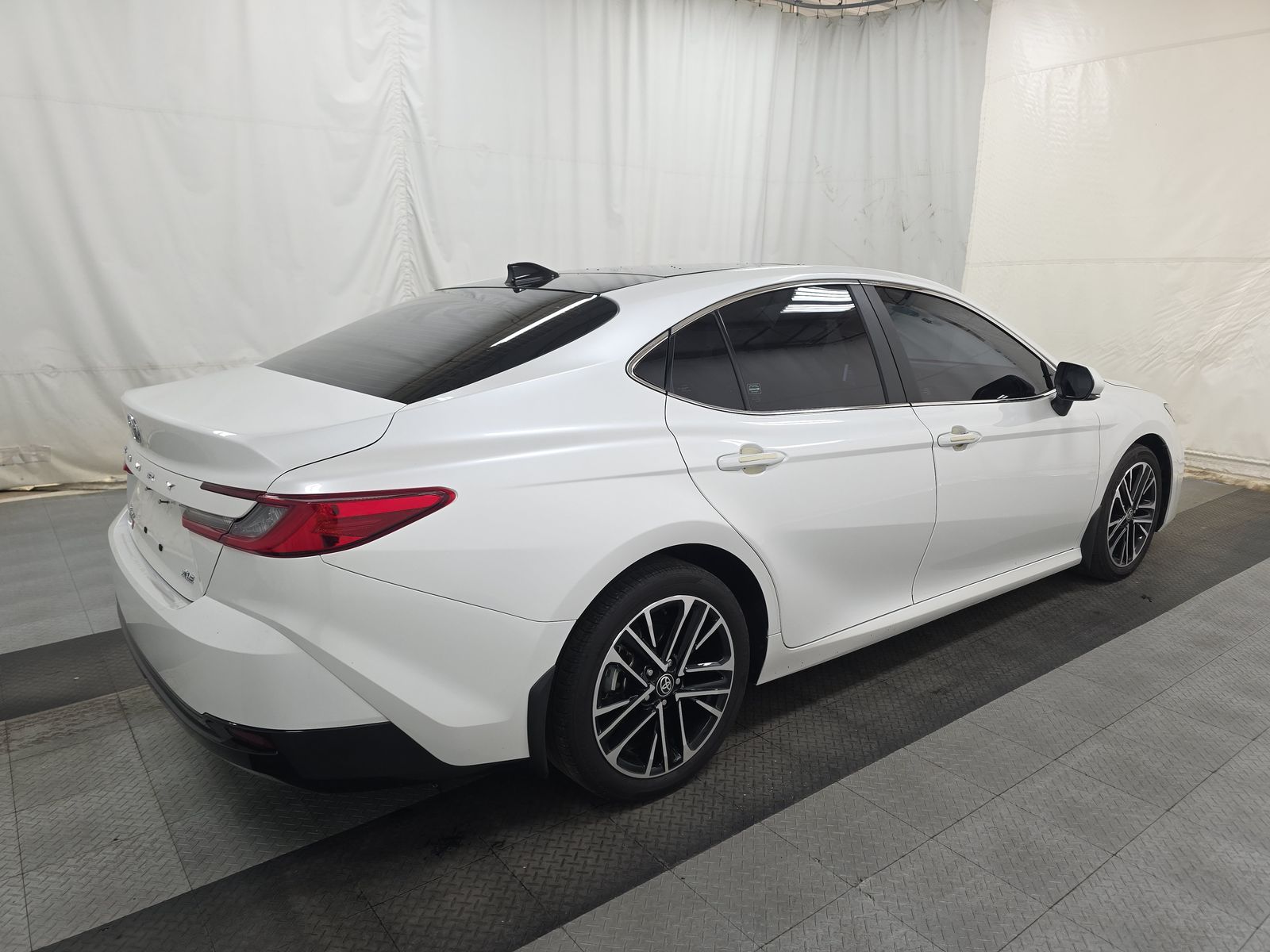 2025 Toyota Camry XLE FWD