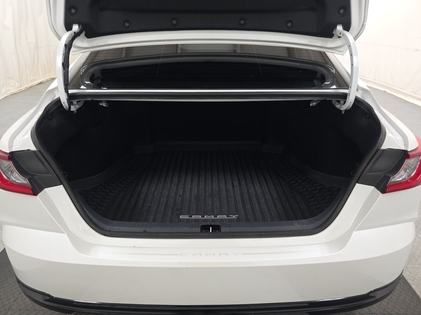 2025 Toyota Camry XLE FWD