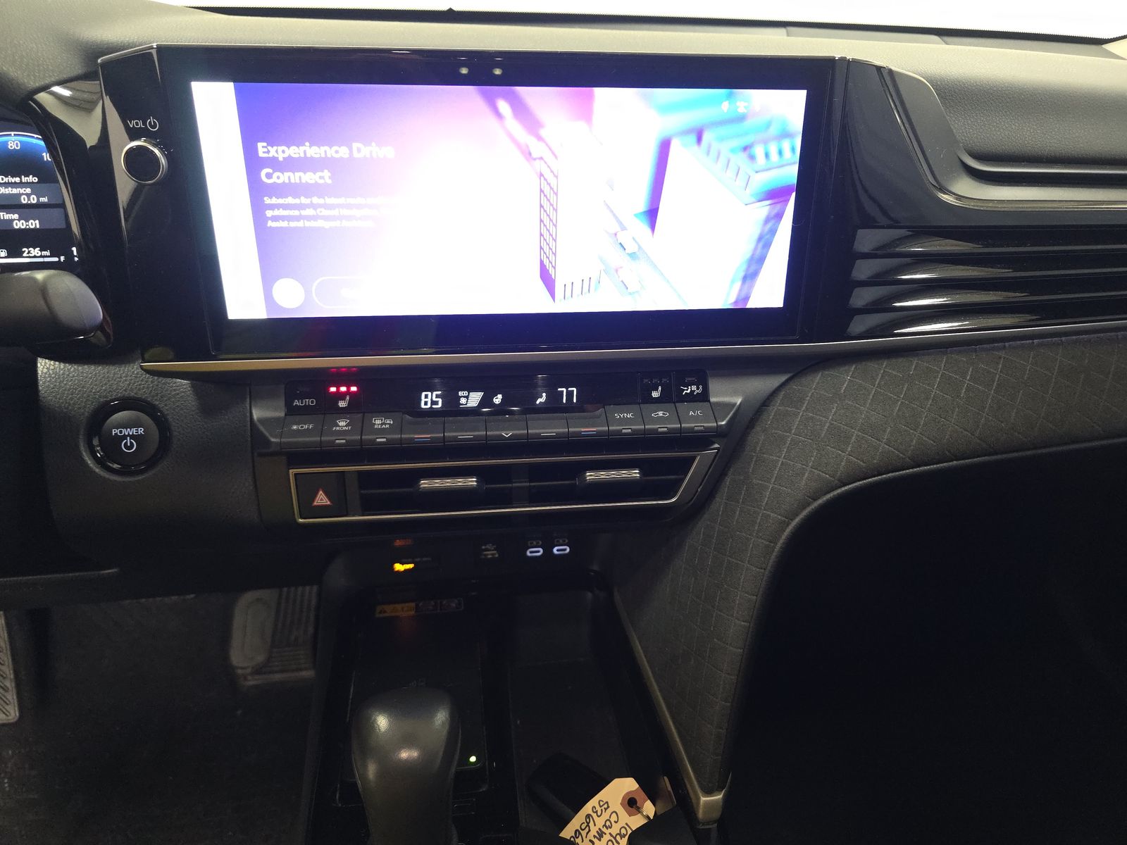 2025 Toyota Camry XLE FWD