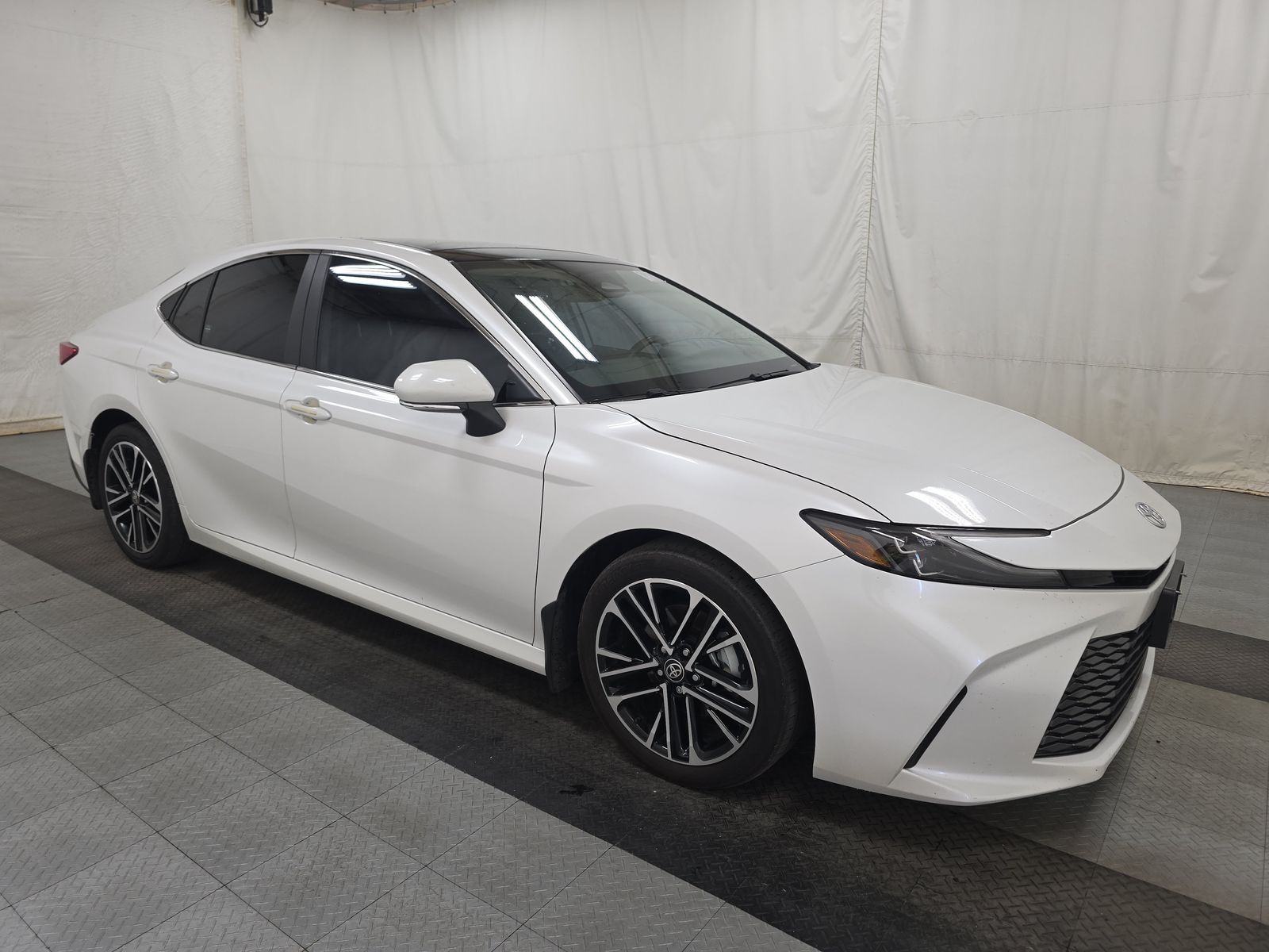 2025 Toyota Camry XLE FWD