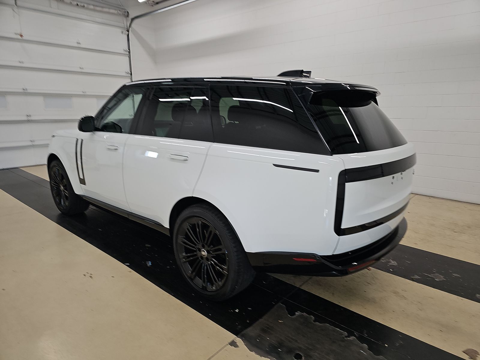 2023 Land Rover Range Rover SE AWD