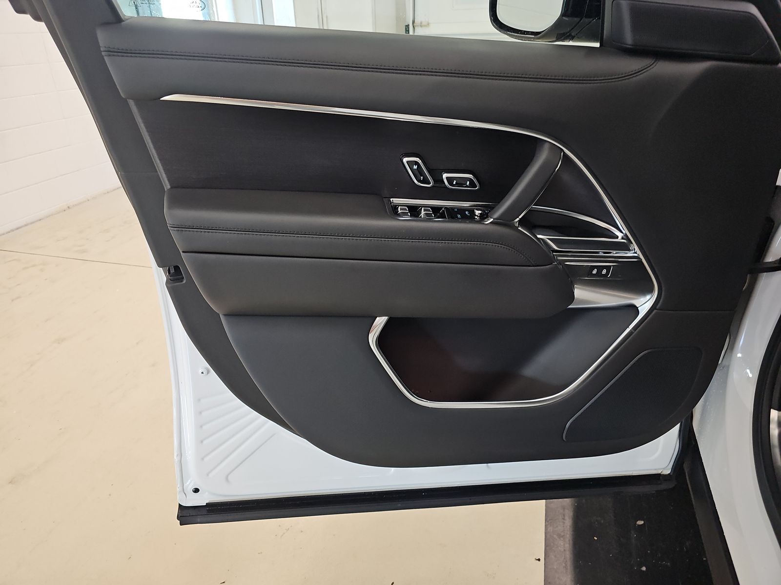 2023 Land Rover Range Rover SE AWD