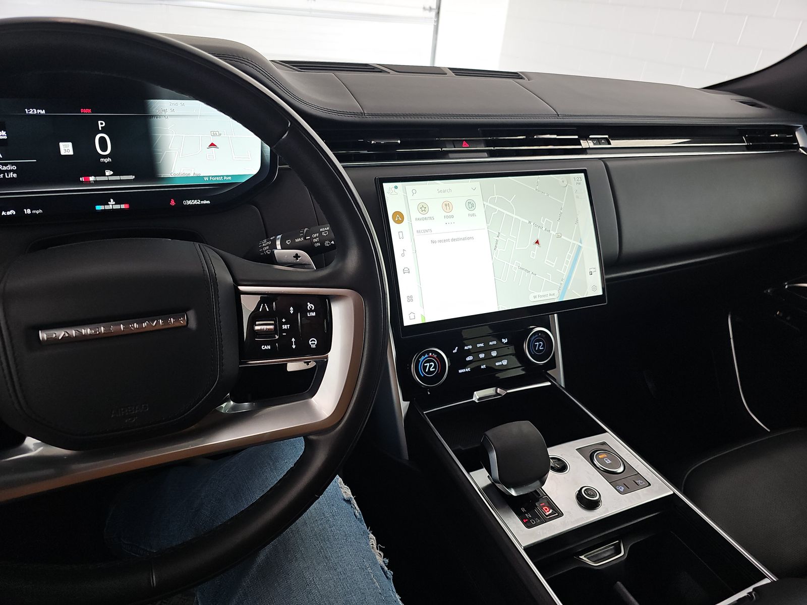 2023 Land Rover Range Rover SE AWD