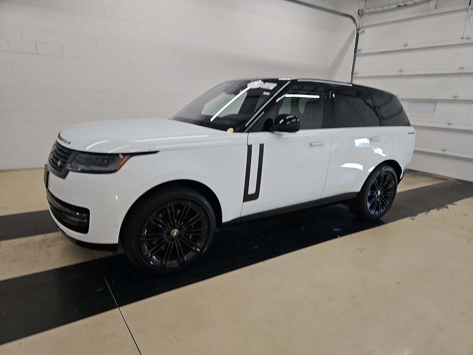 2023 Land Rover Range Rover SE AWD