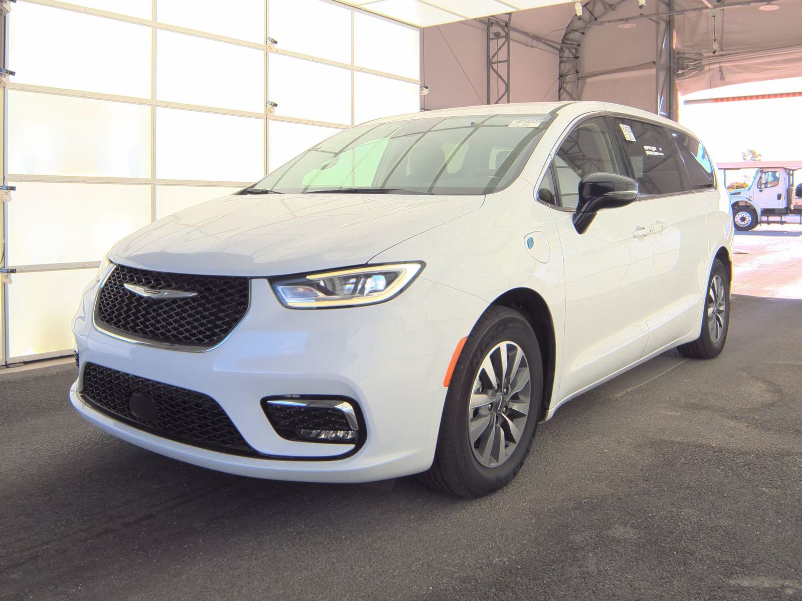 2024 Chrysler Pacifica Hybrid Select FWD