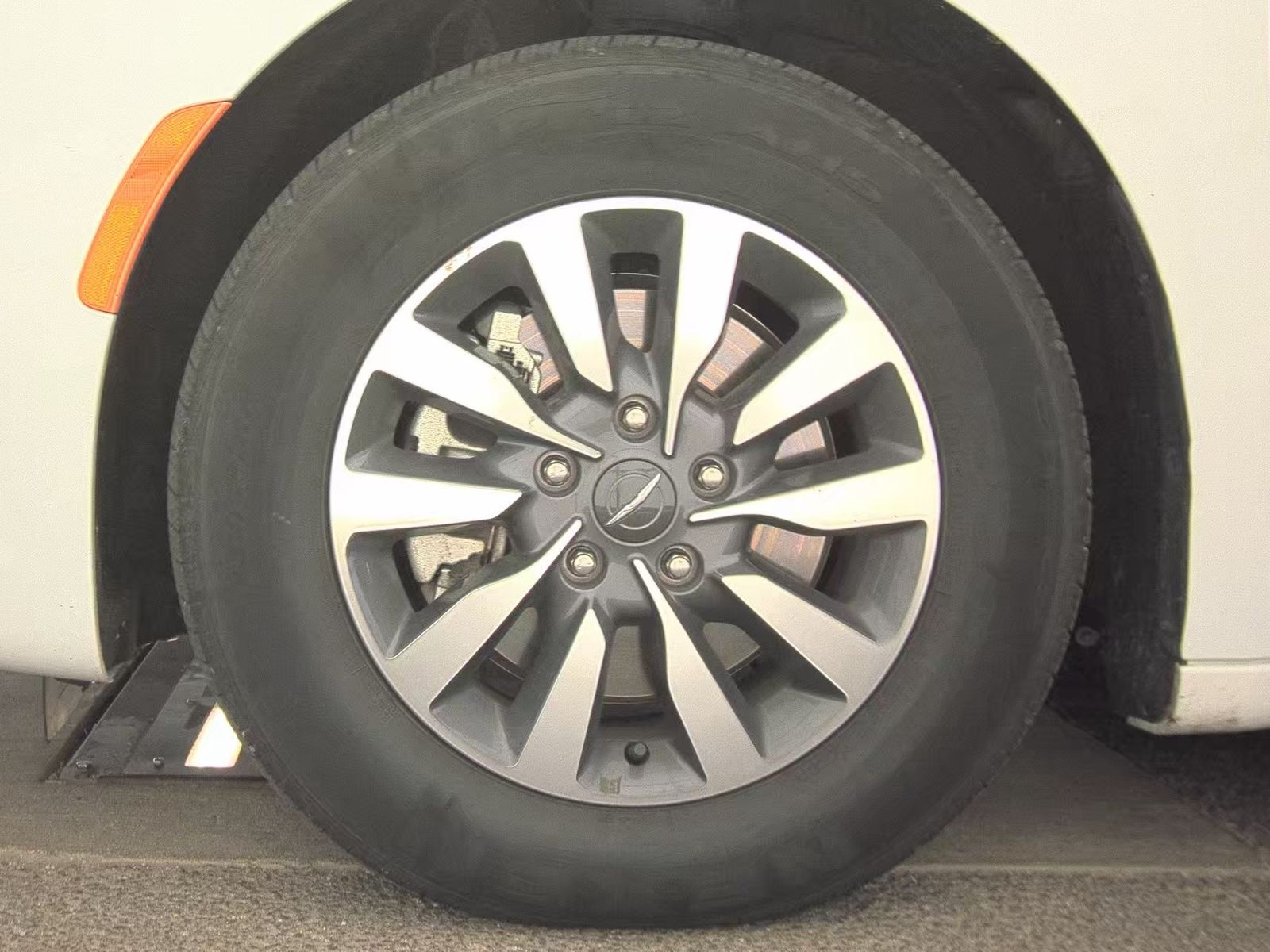 2024 Chrysler Pacifica Hybrid Select FWD