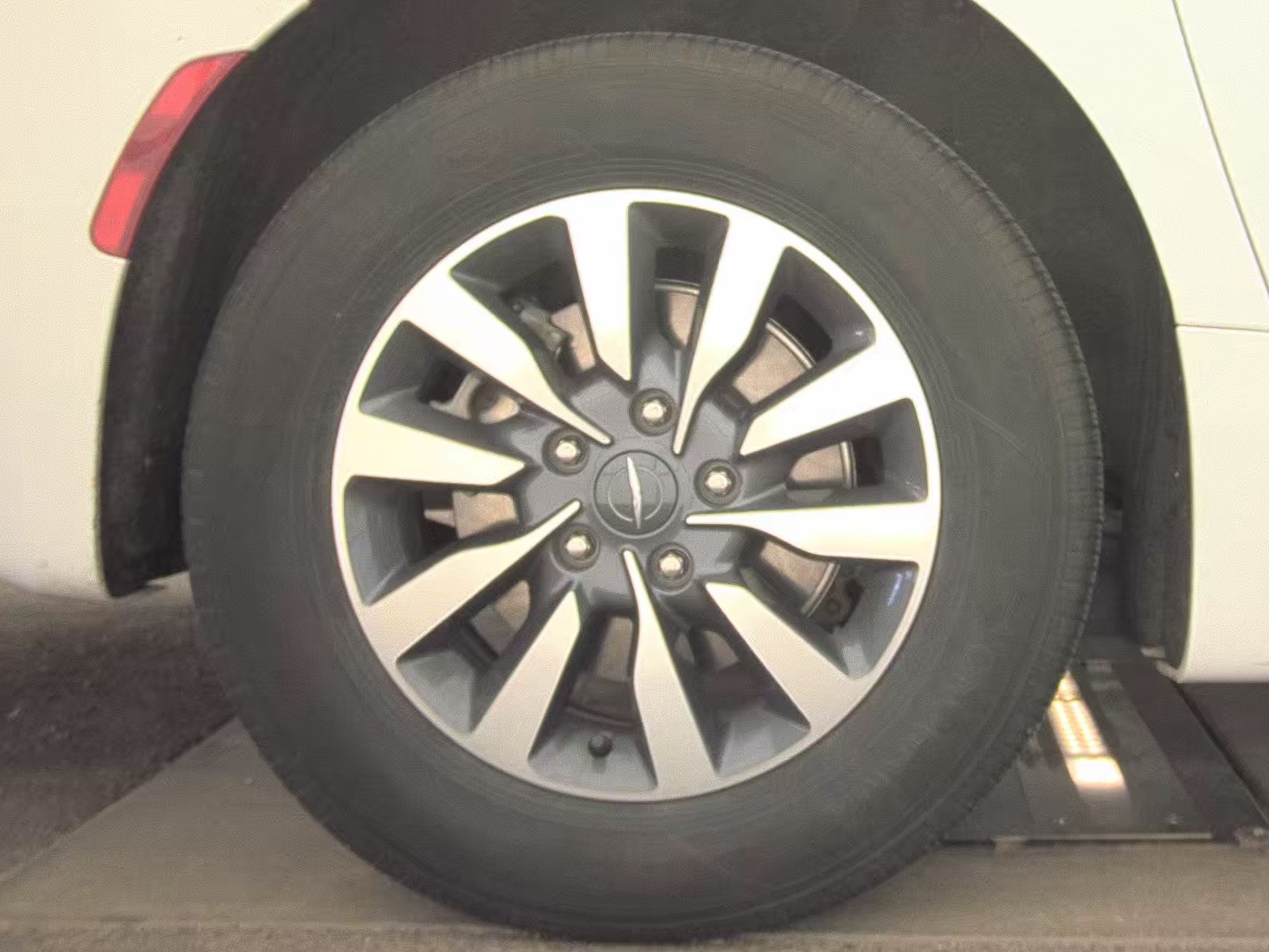 2024 Chrysler Pacifica Hybrid Select FWD