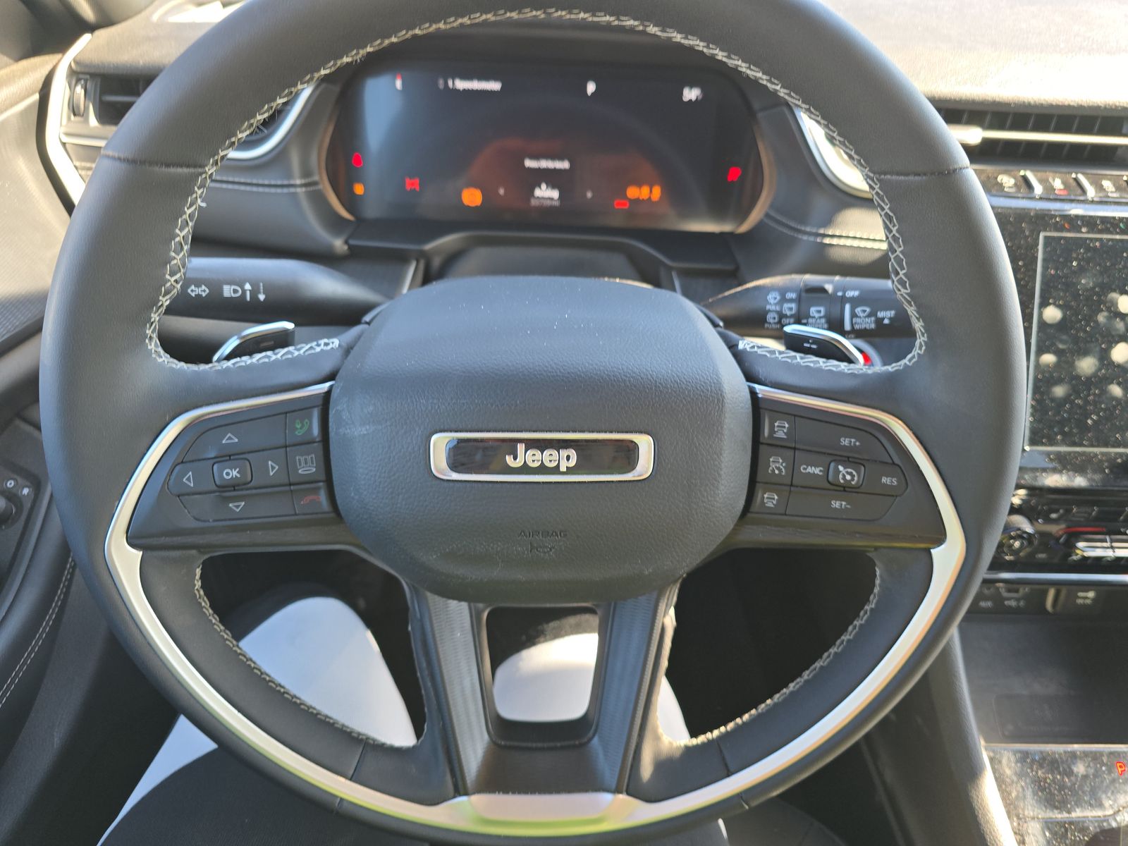 2024 Jeep Grand Cherokee Laredo AWD