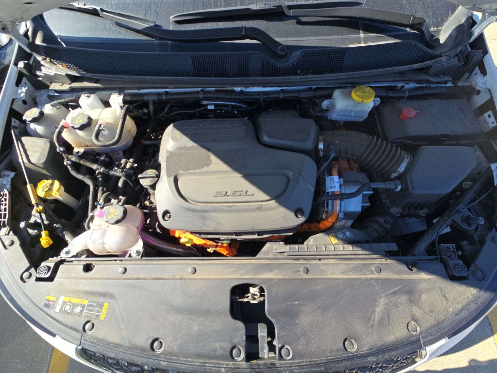 2024 Chrysler Pacifica Hybrid Select FWD