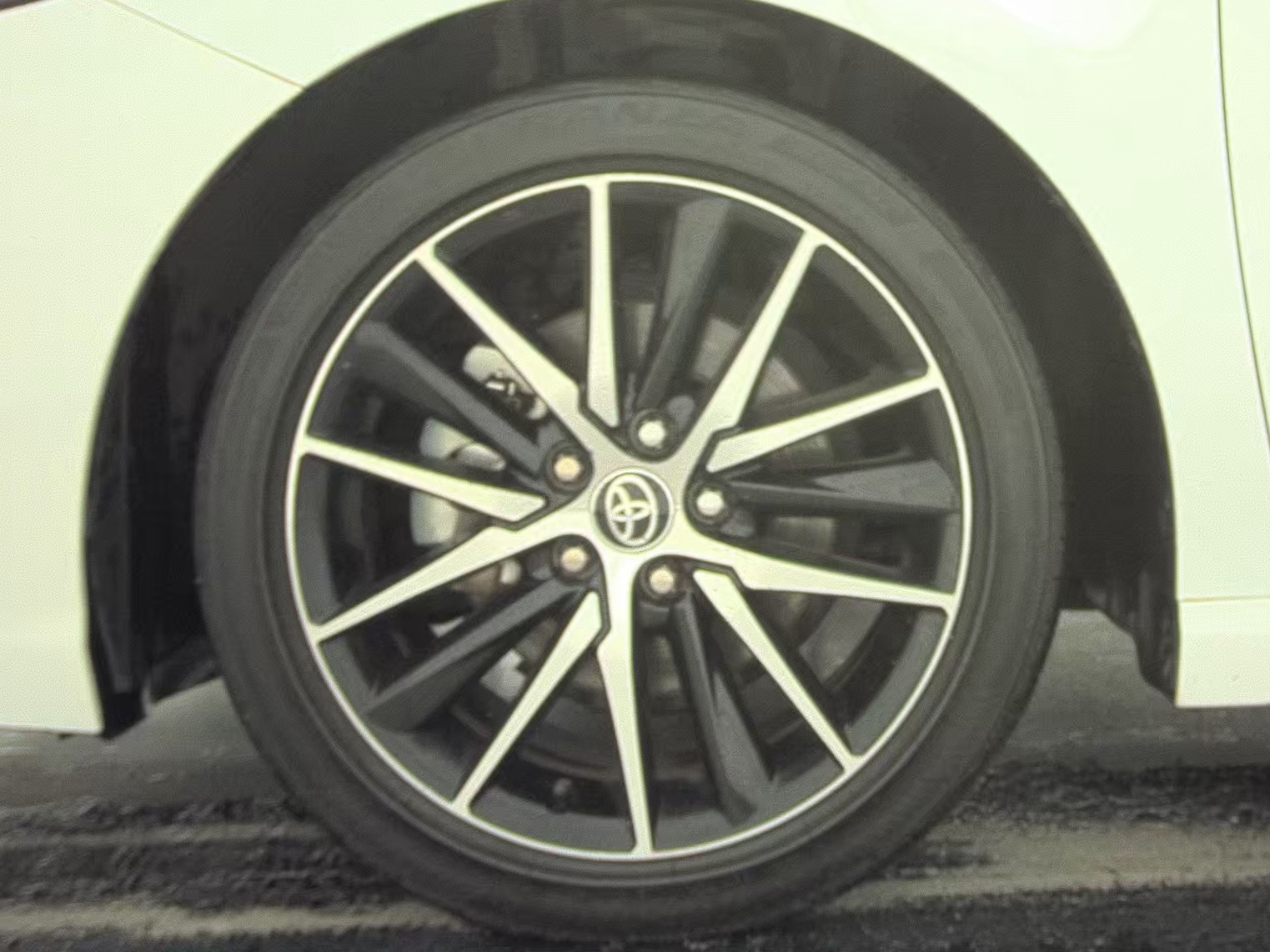 2023 Toyota Camry SE FWD