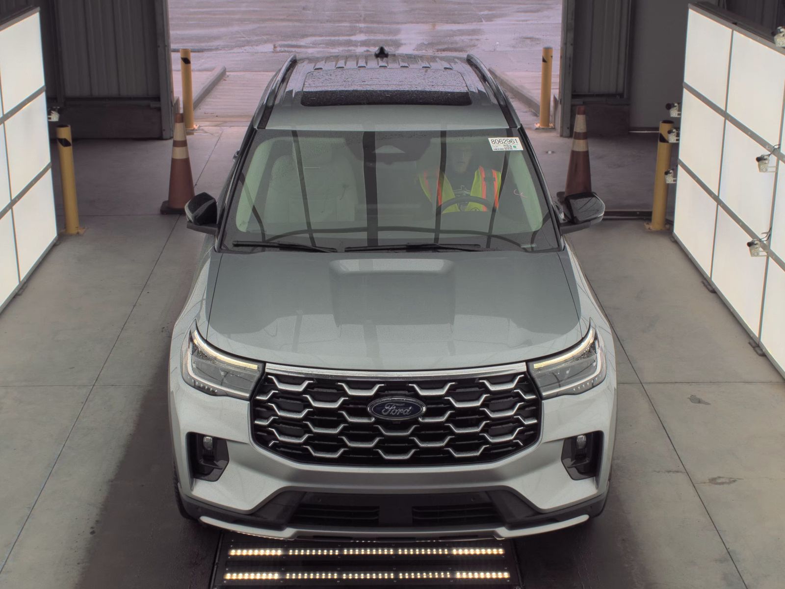 2025 Ford Explorer Platinum RWD