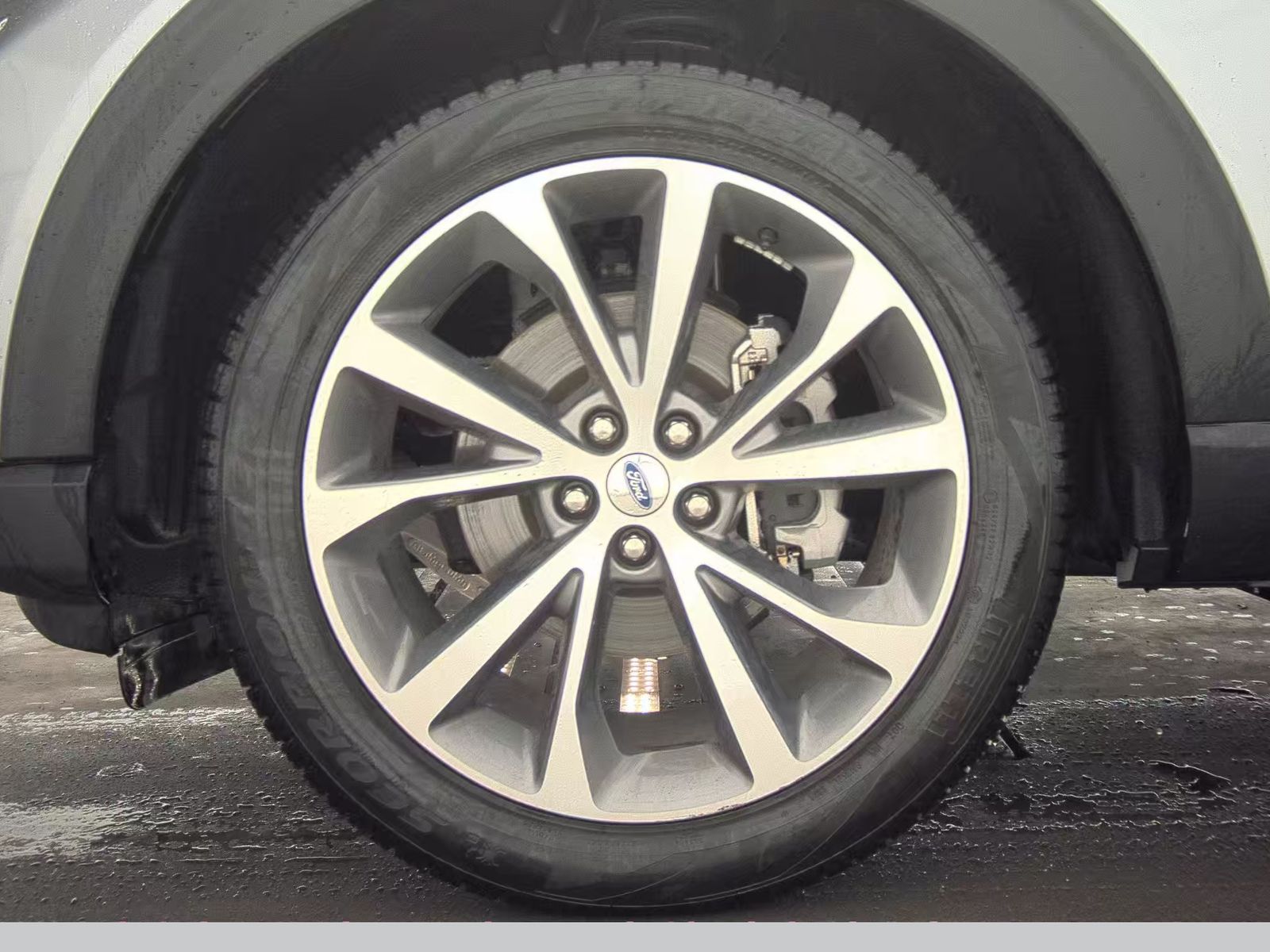 2025 Ford Explorer Platinum RWD