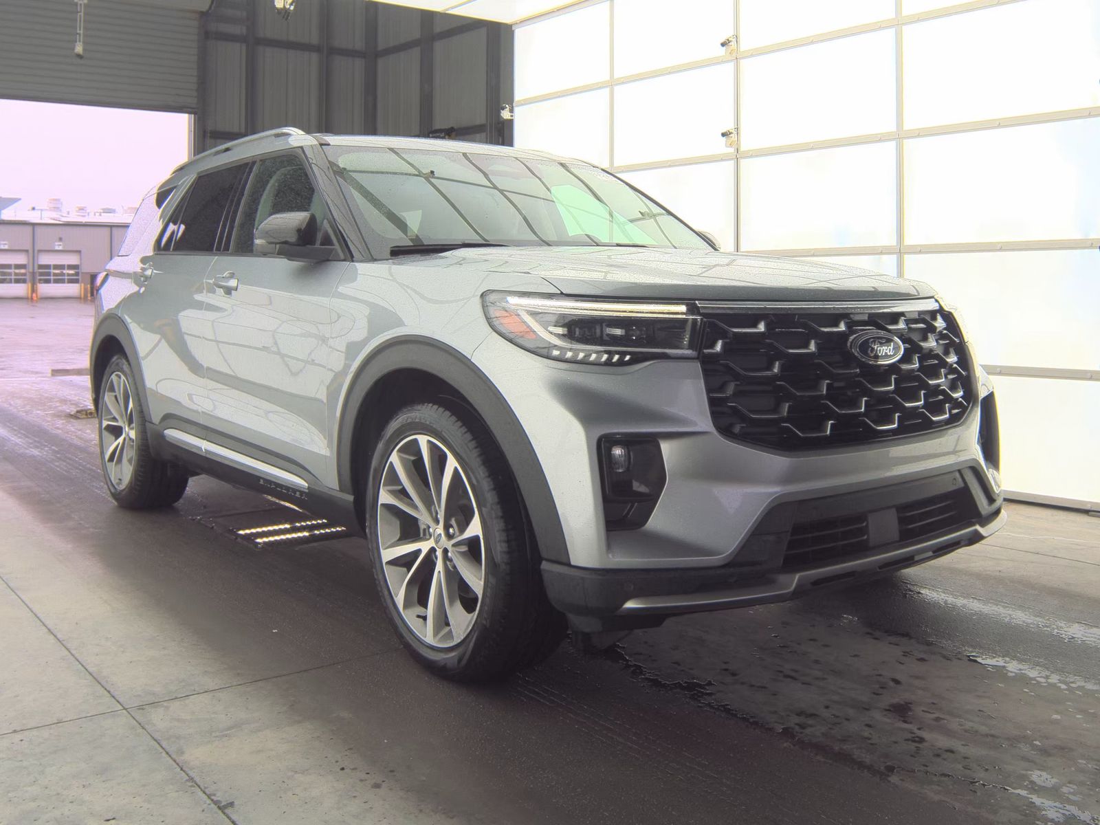 2025 Ford Explorer Platinum RWD