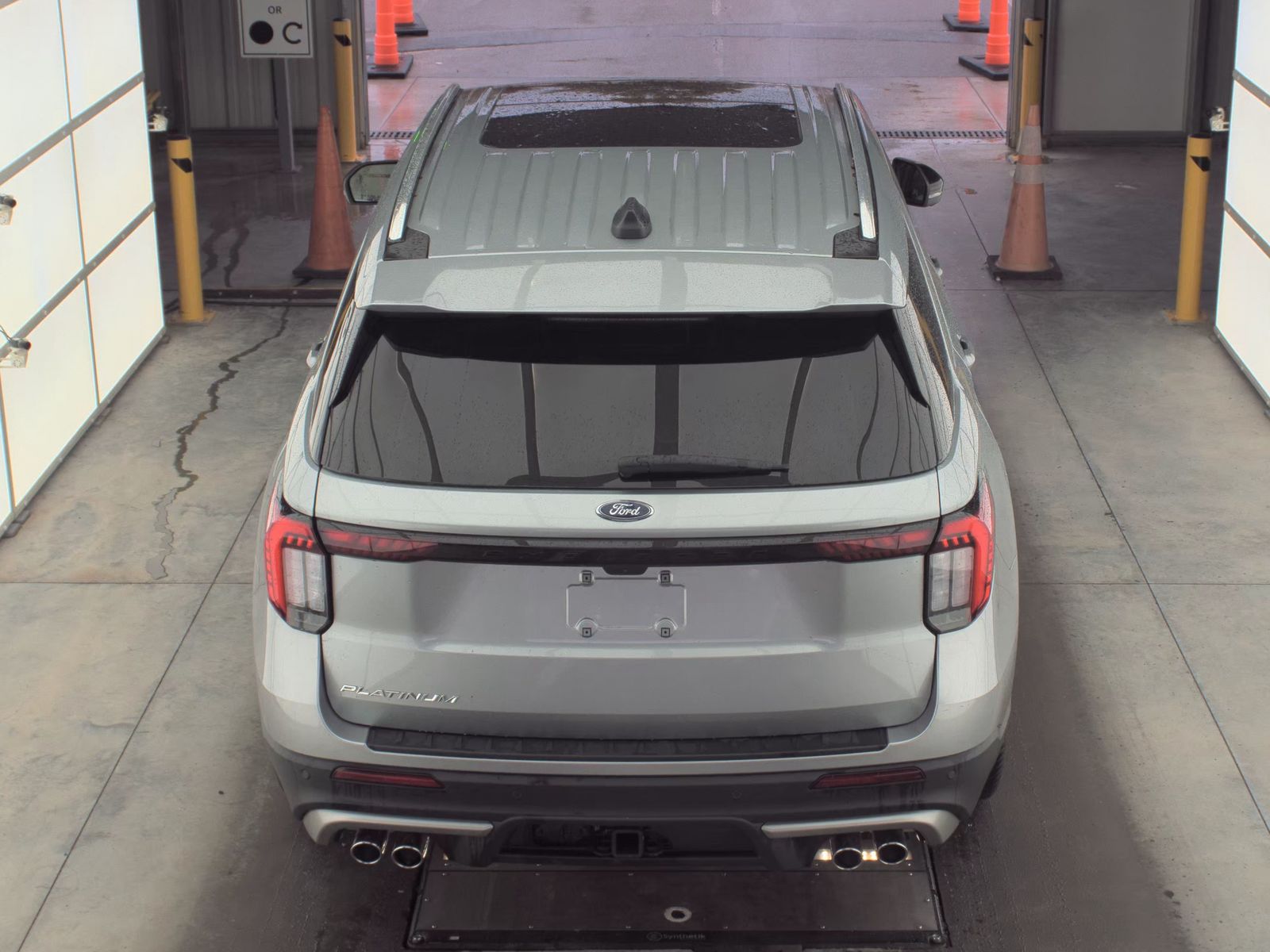 2025 Ford Explorer Platinum RWD