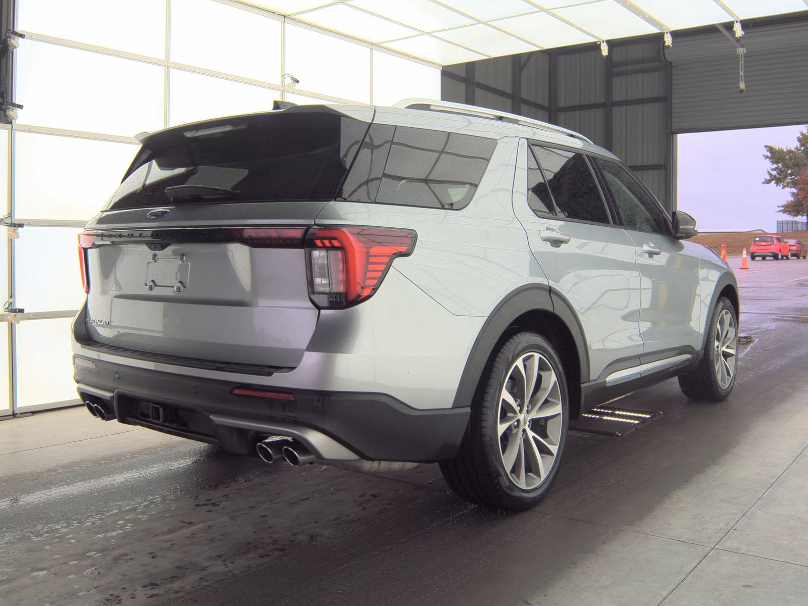 2025 Ford Explorer Platinum RWD