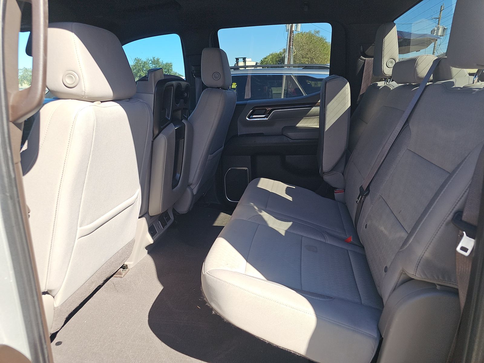 2022 Chevrolet Silverado 1500 LT AWD