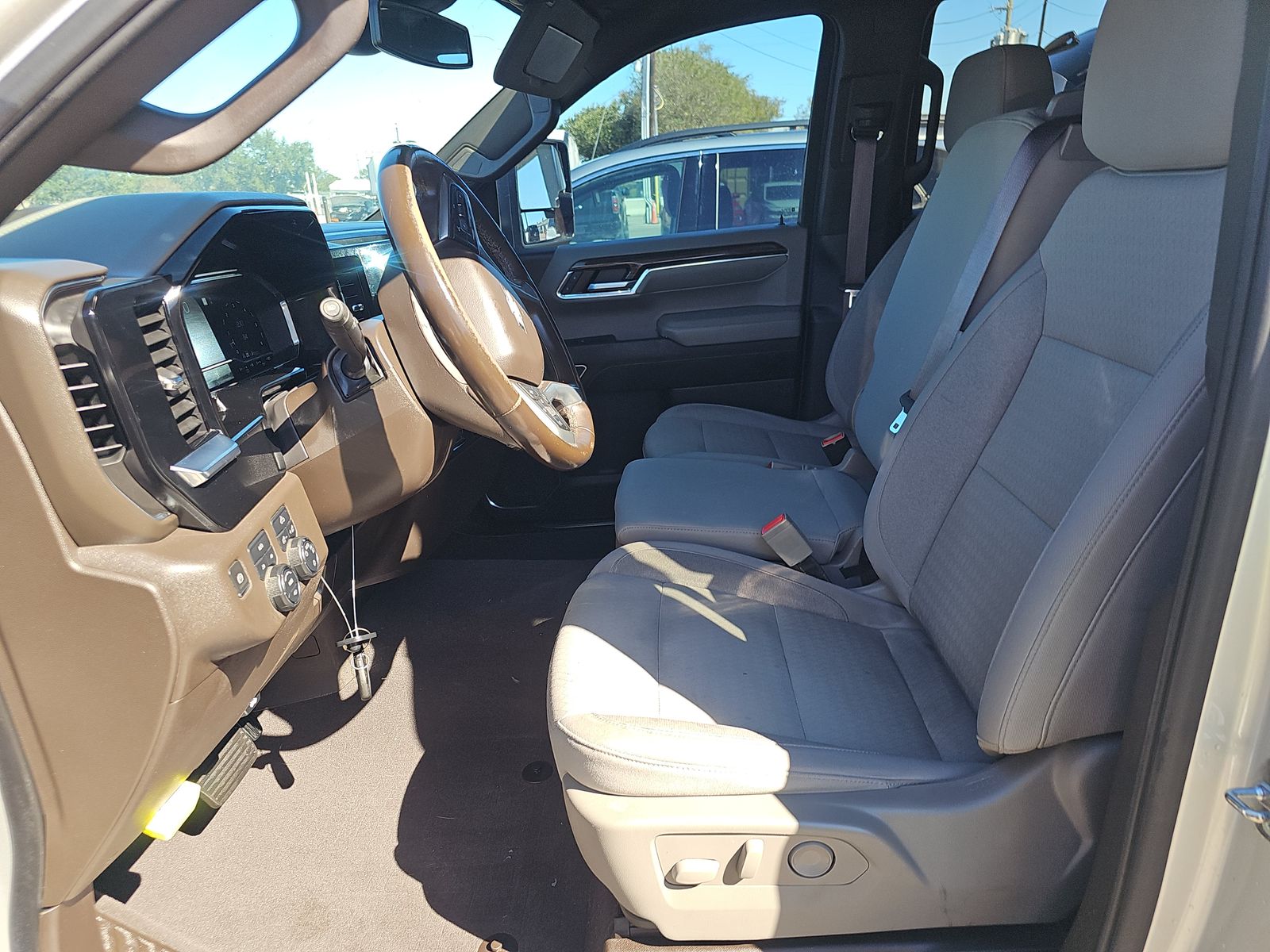 2022 Chevrolet Silverado 1500 LT AWD