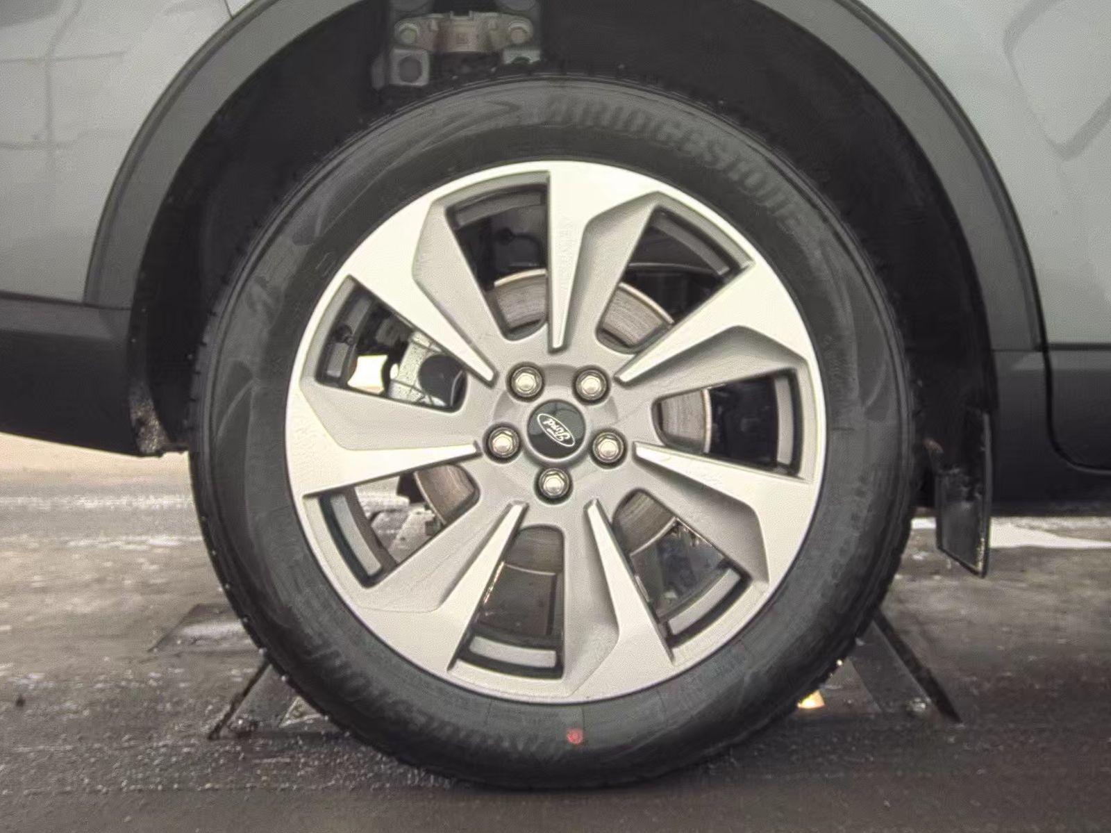 2025 Ford Escape Hybrid Platinum AWD