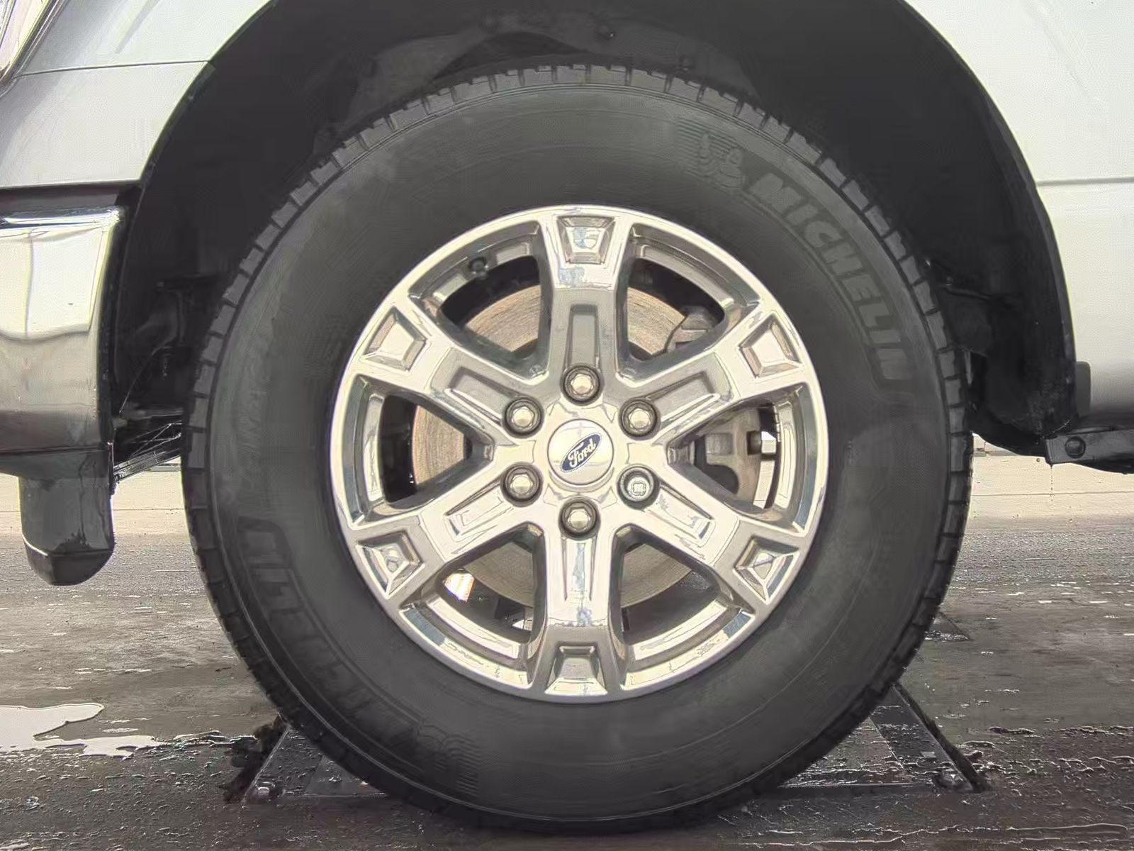 2023 Ford F-150 Hybrid XLT AWD