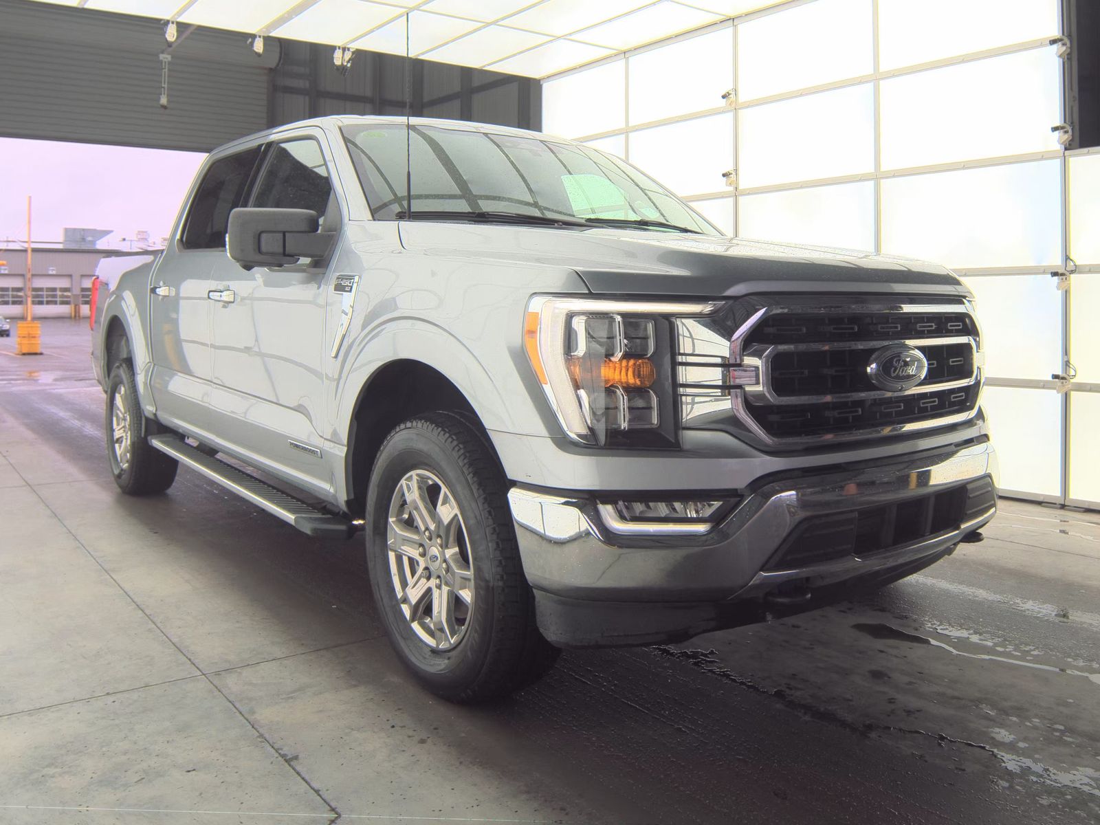 2023 Ford F-150 Hybrid XLT AWD