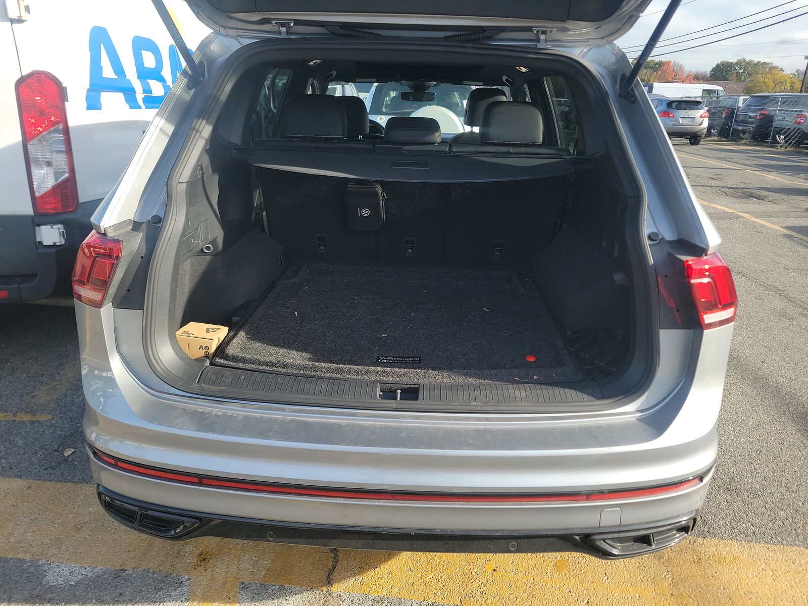 2023 Volkswagen Tiguan 2.0T SE R-Line Black AWD