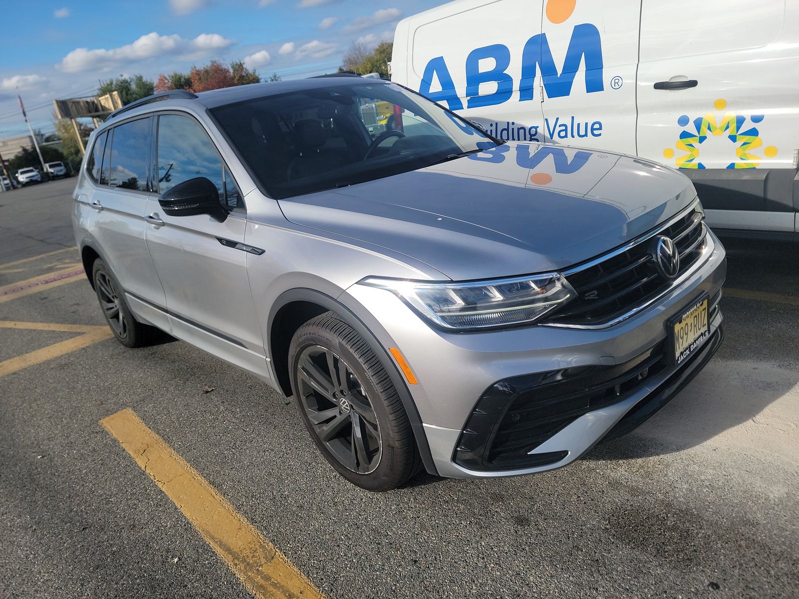 2023 Volkswagen Tiguan 2.0T SE R-Line Black AWD
