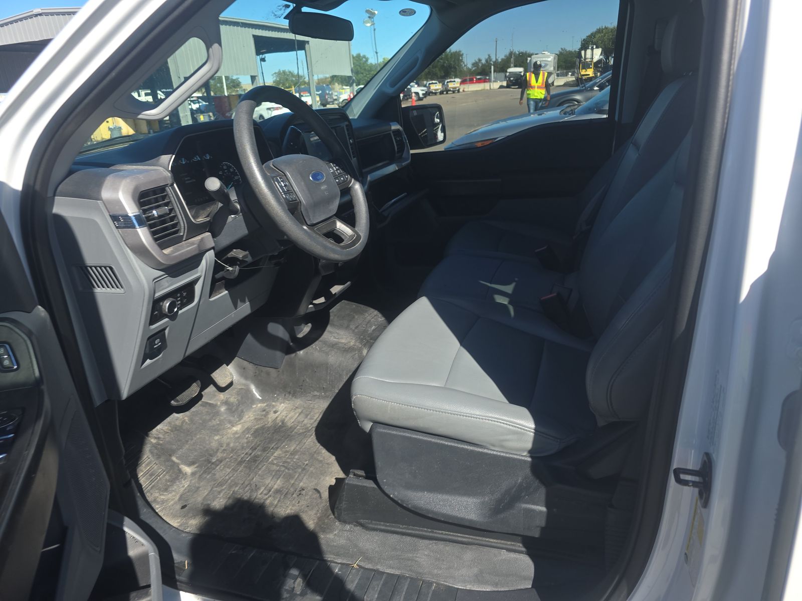 2023 Ford F-150 XL RWD